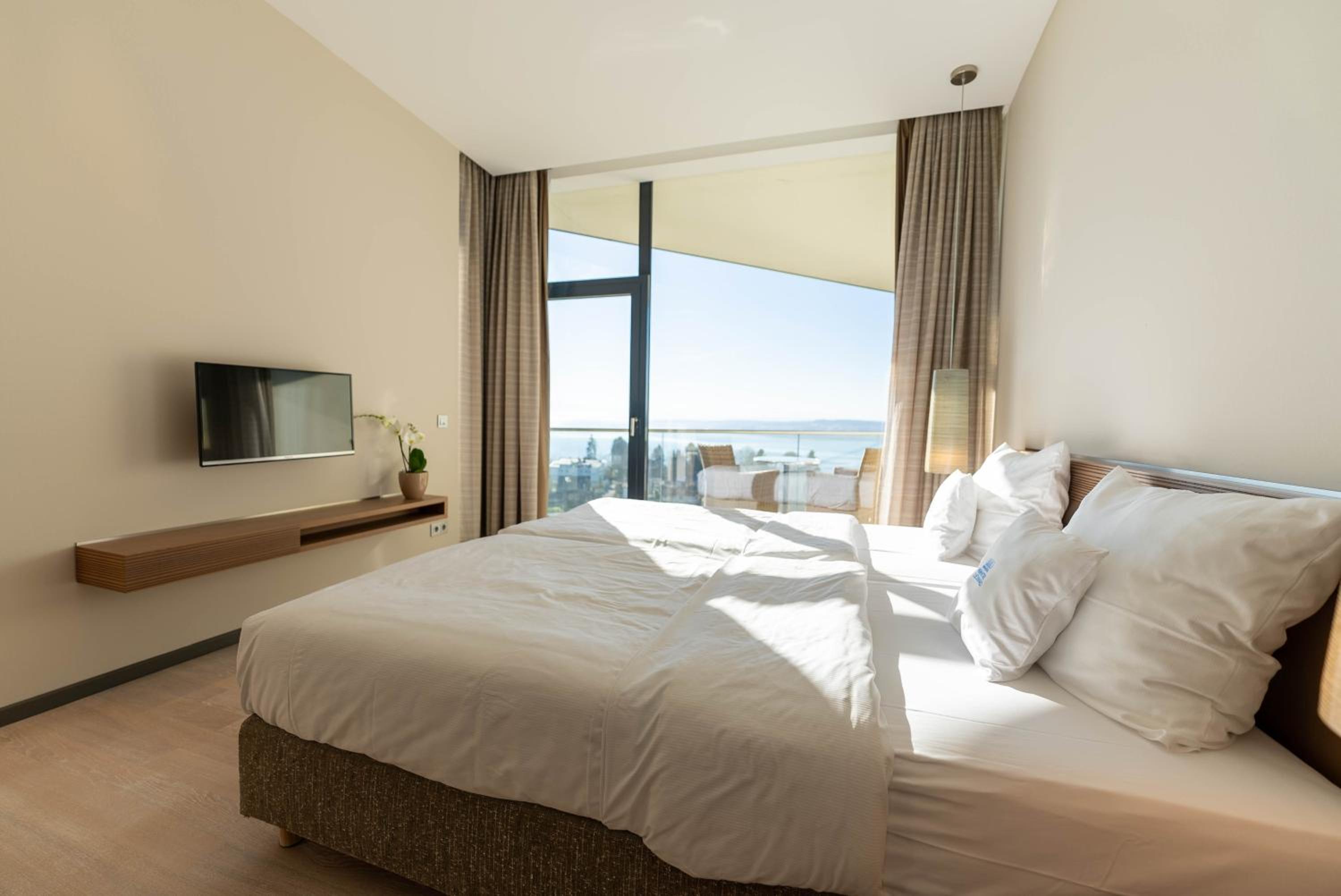 Lake Constance Suite - Photo 8