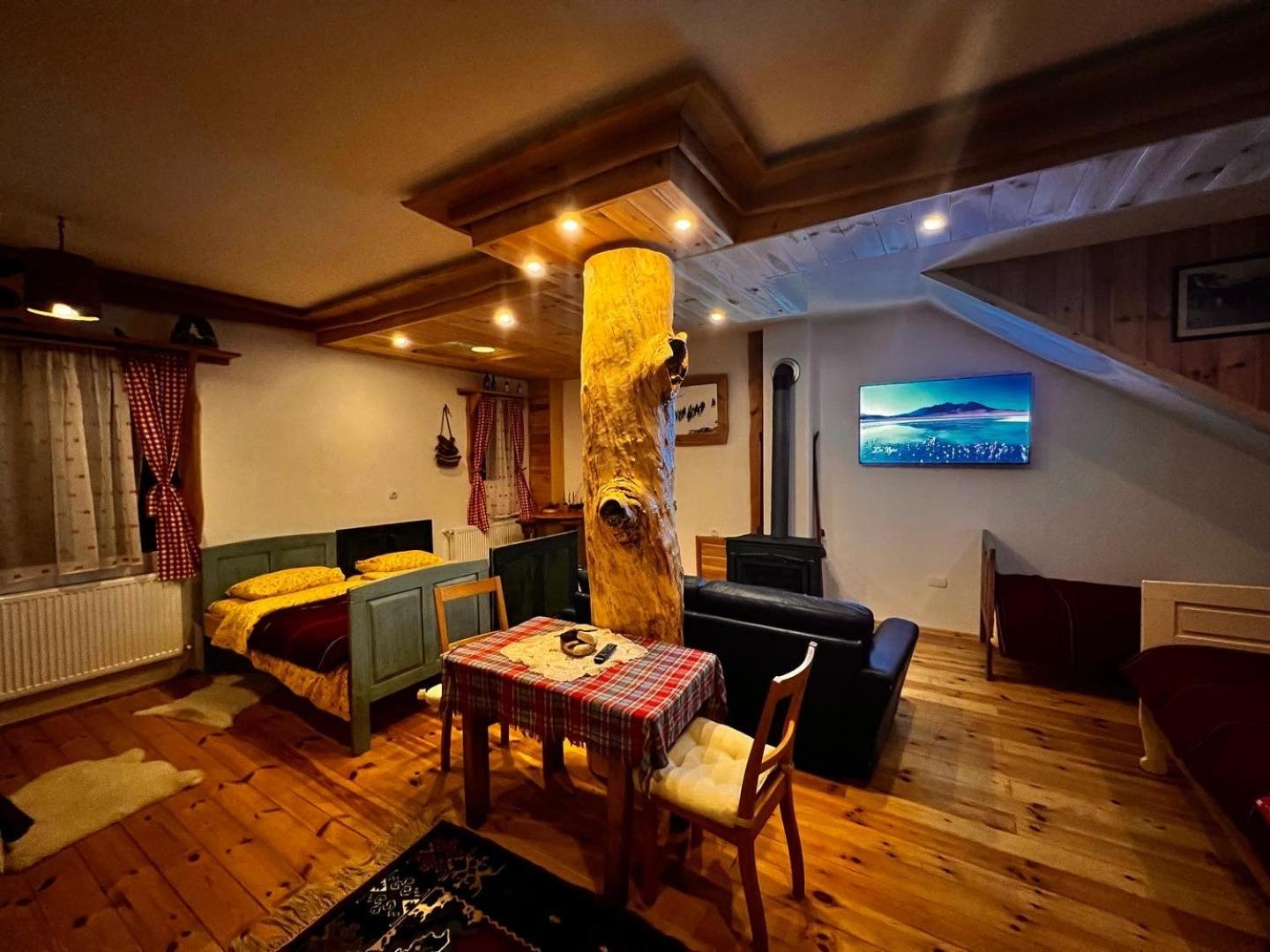 Family Room - Photo 1