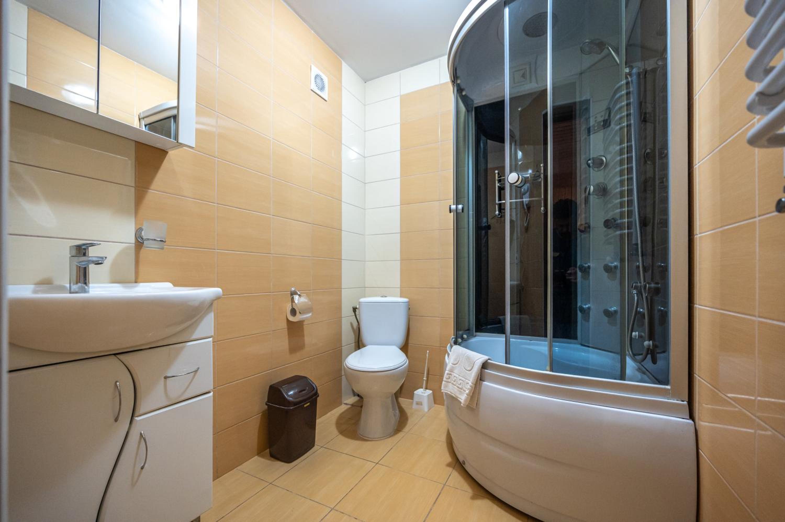 Deluxe Quadruple Room photo 3