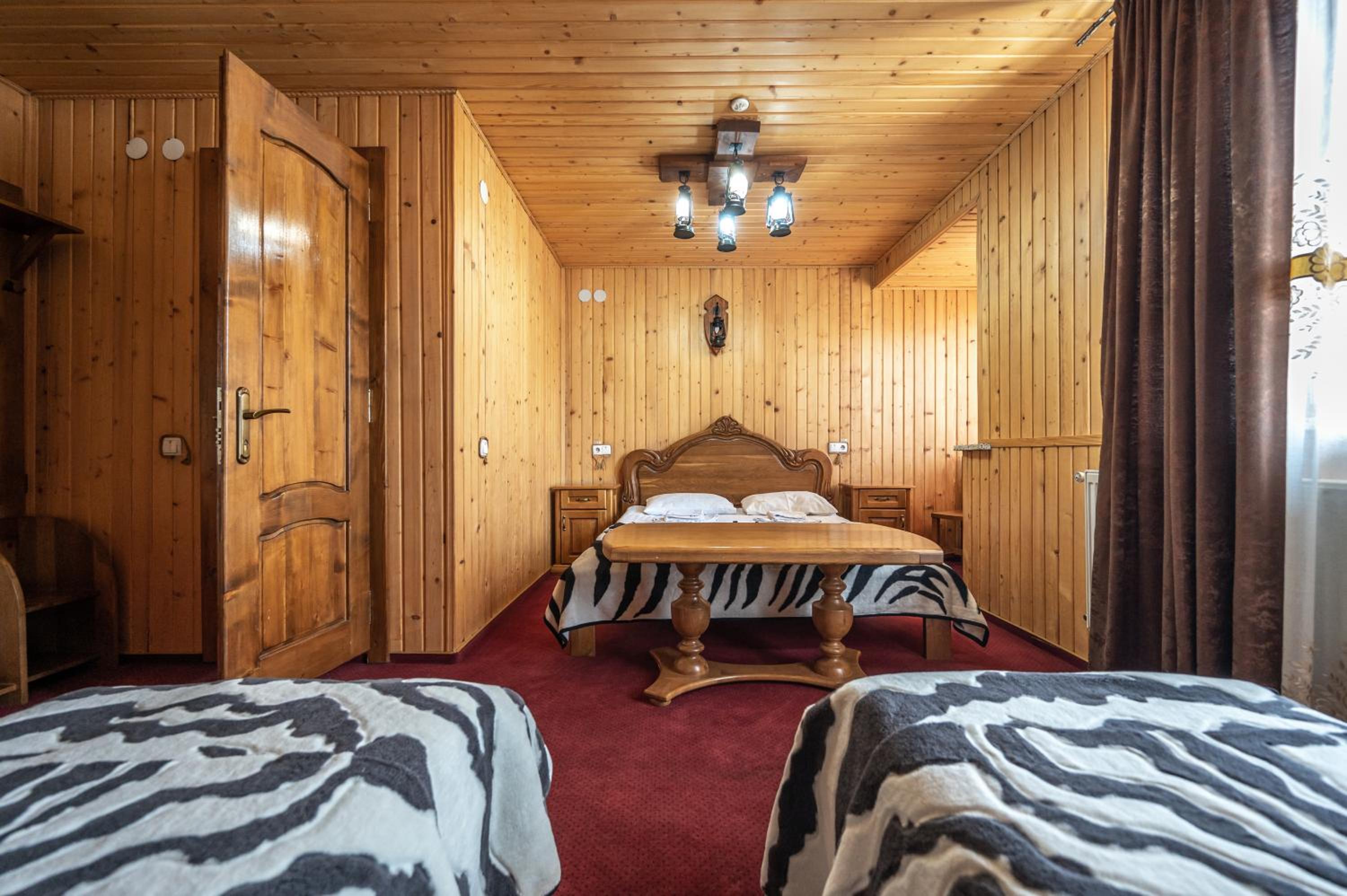 Deluxe Quadruple Room photo 2