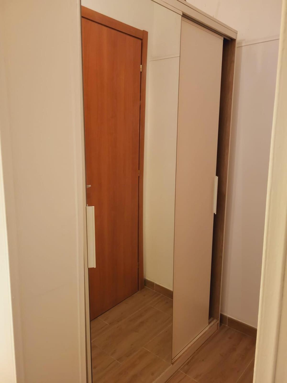Double Room - Photo 9