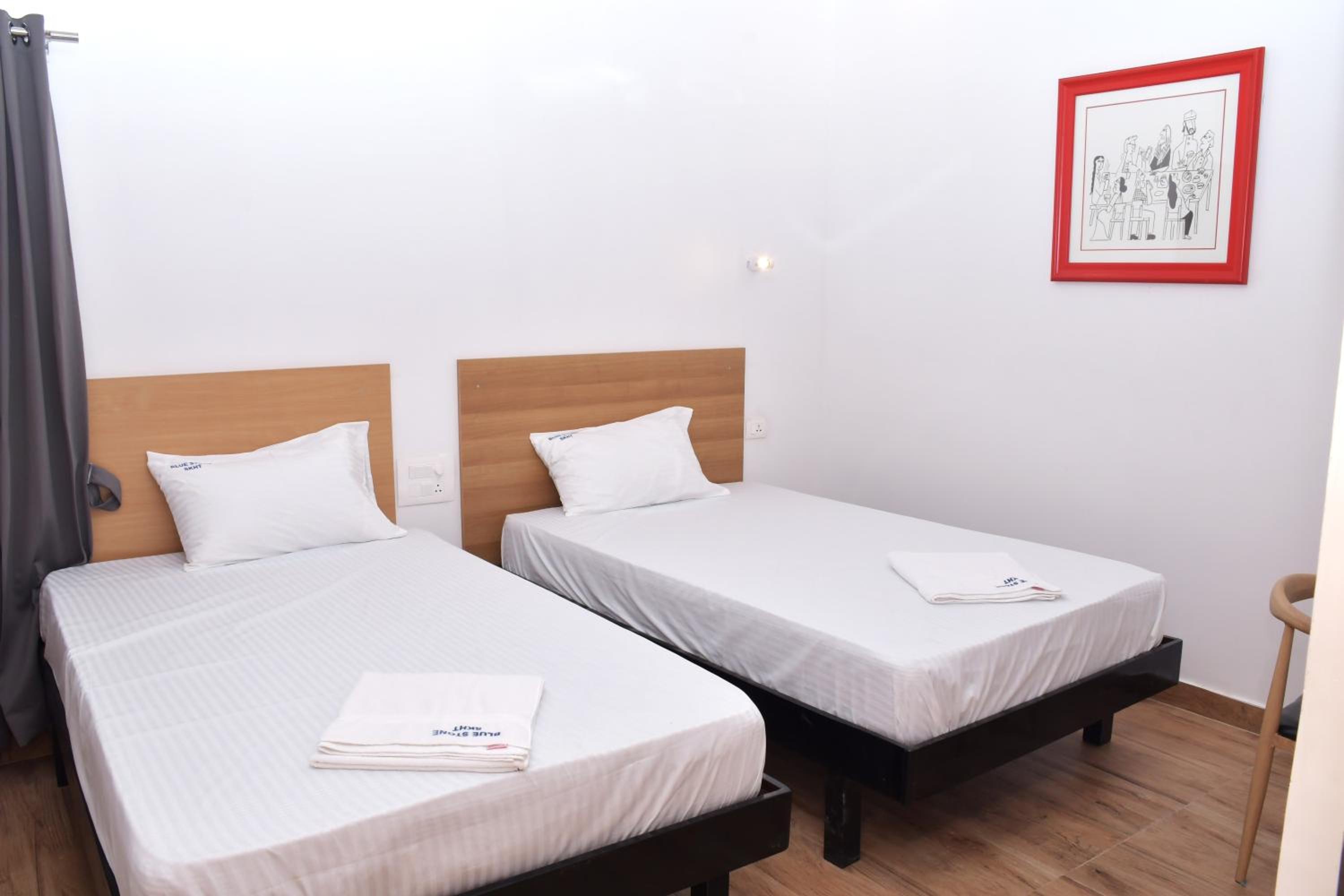 Double or Twin Room - Photo 3