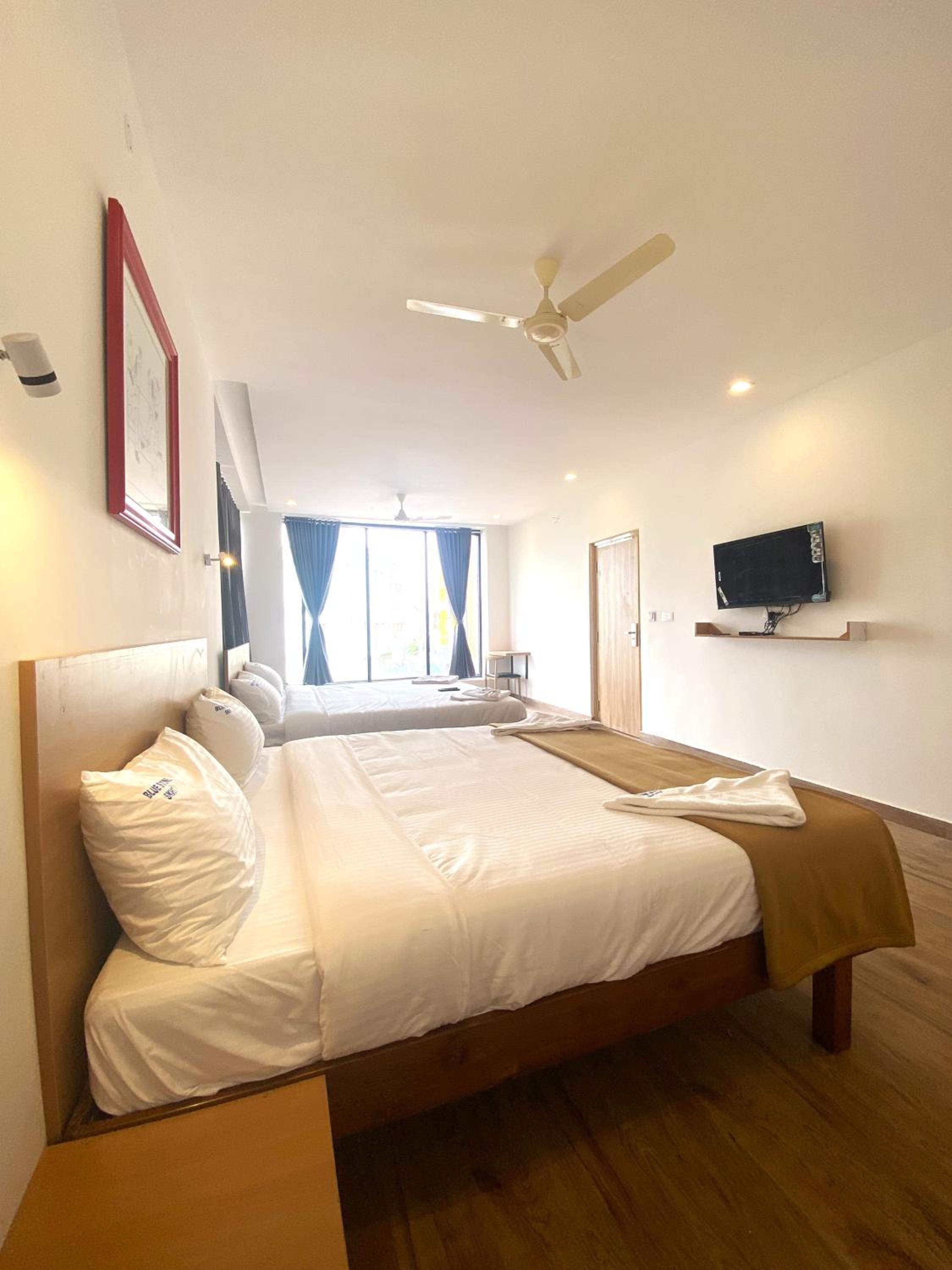 Double or Twin Room - Photo 4