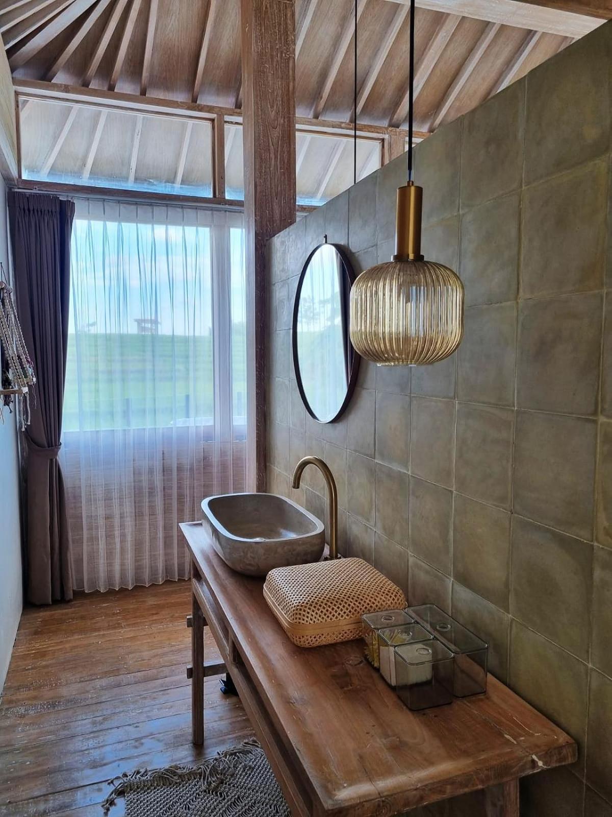 Villa - Photo 2