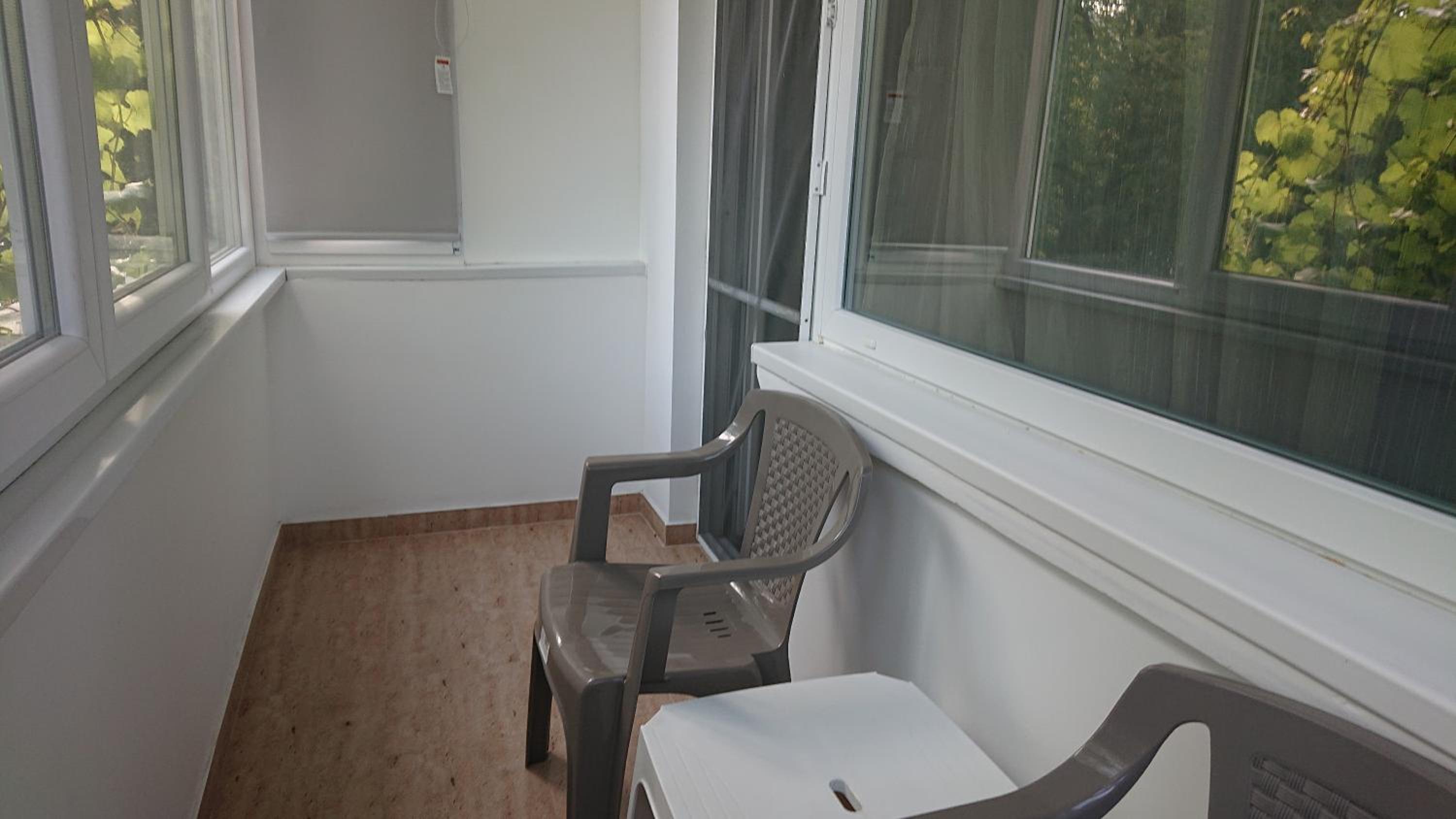 Studio with Balcony - Photo 3
