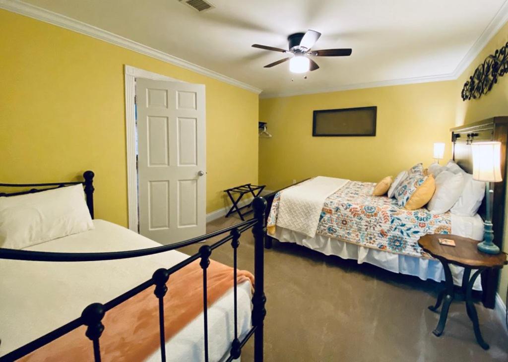 Deluxe Family Suite photo 3