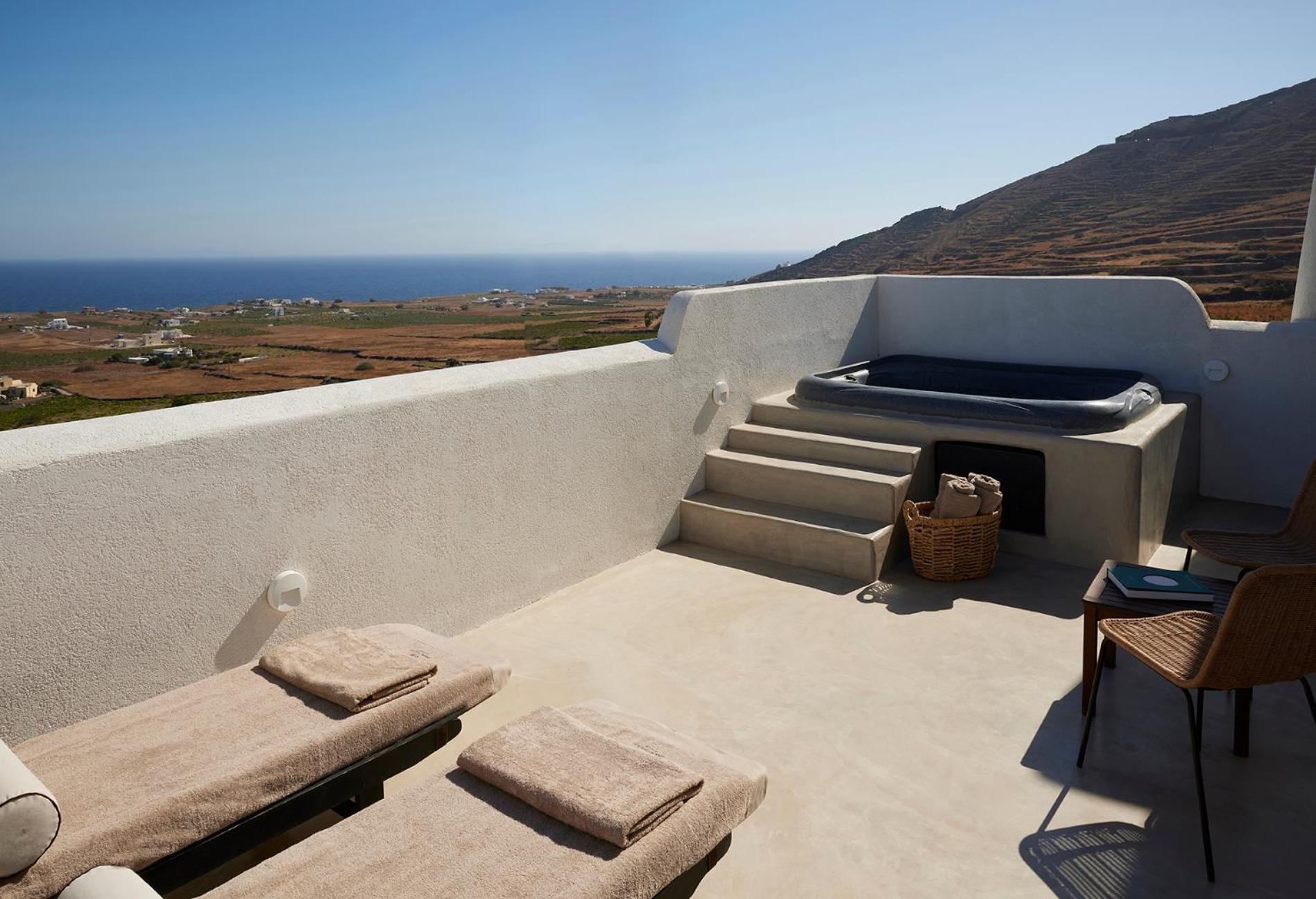 Superior Suite with Sea View and Outdoor Hot tub - Photo 5