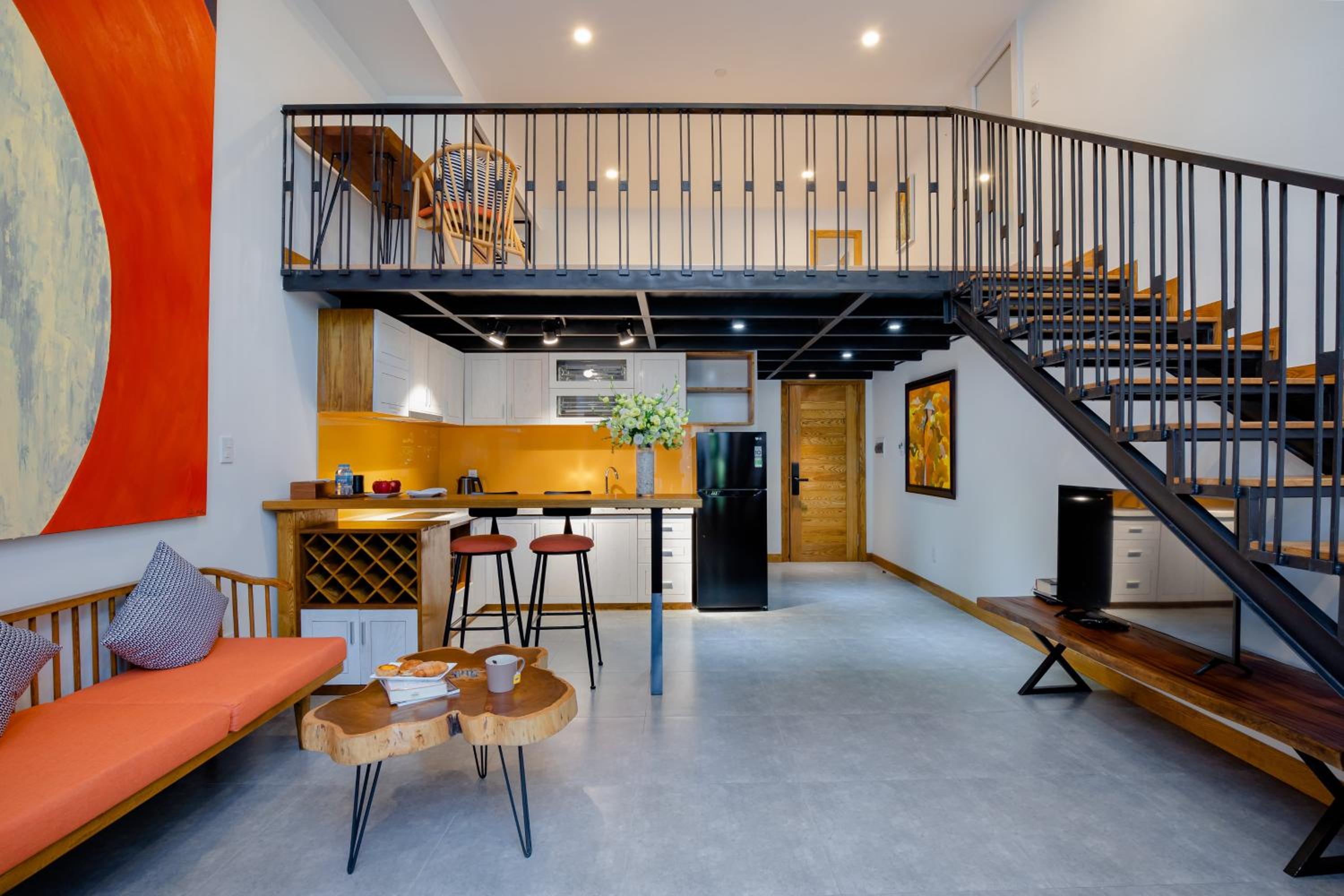 One-Bedroom Apartment - Photo 9