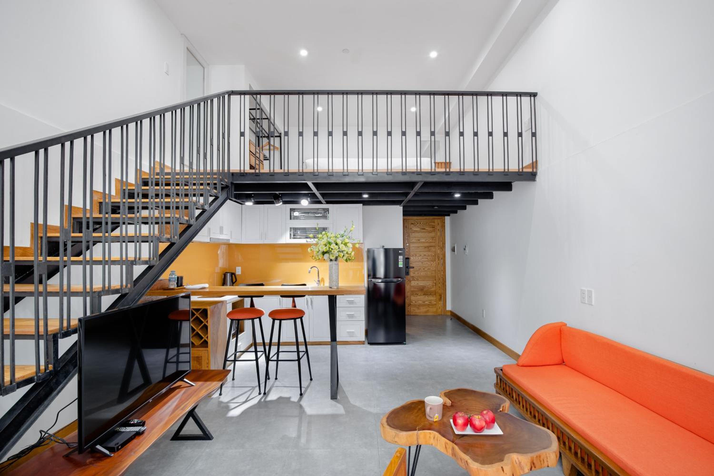 One-Bedroom Apartment - Photo 10