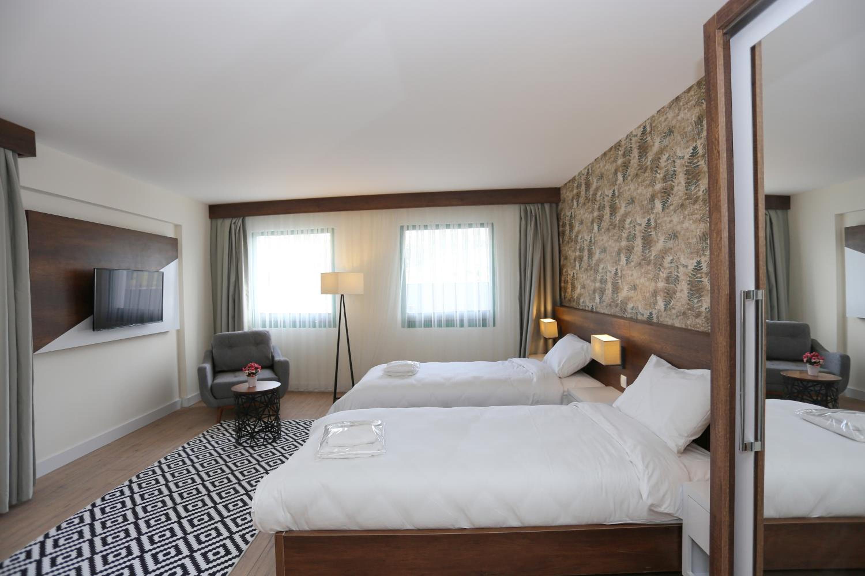 Deluxe Twin Room - Photo 3