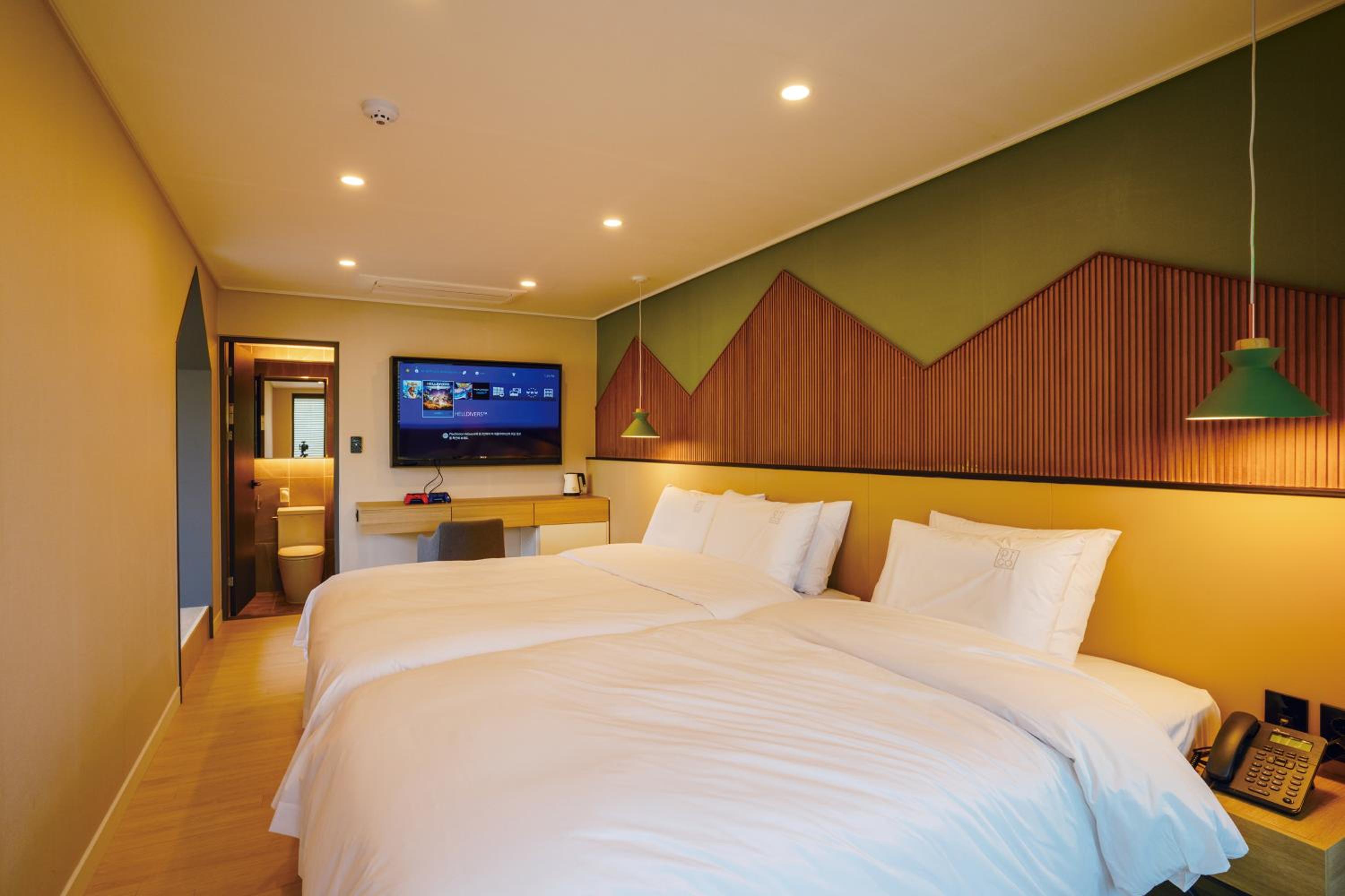 Family Suite - Photo 1