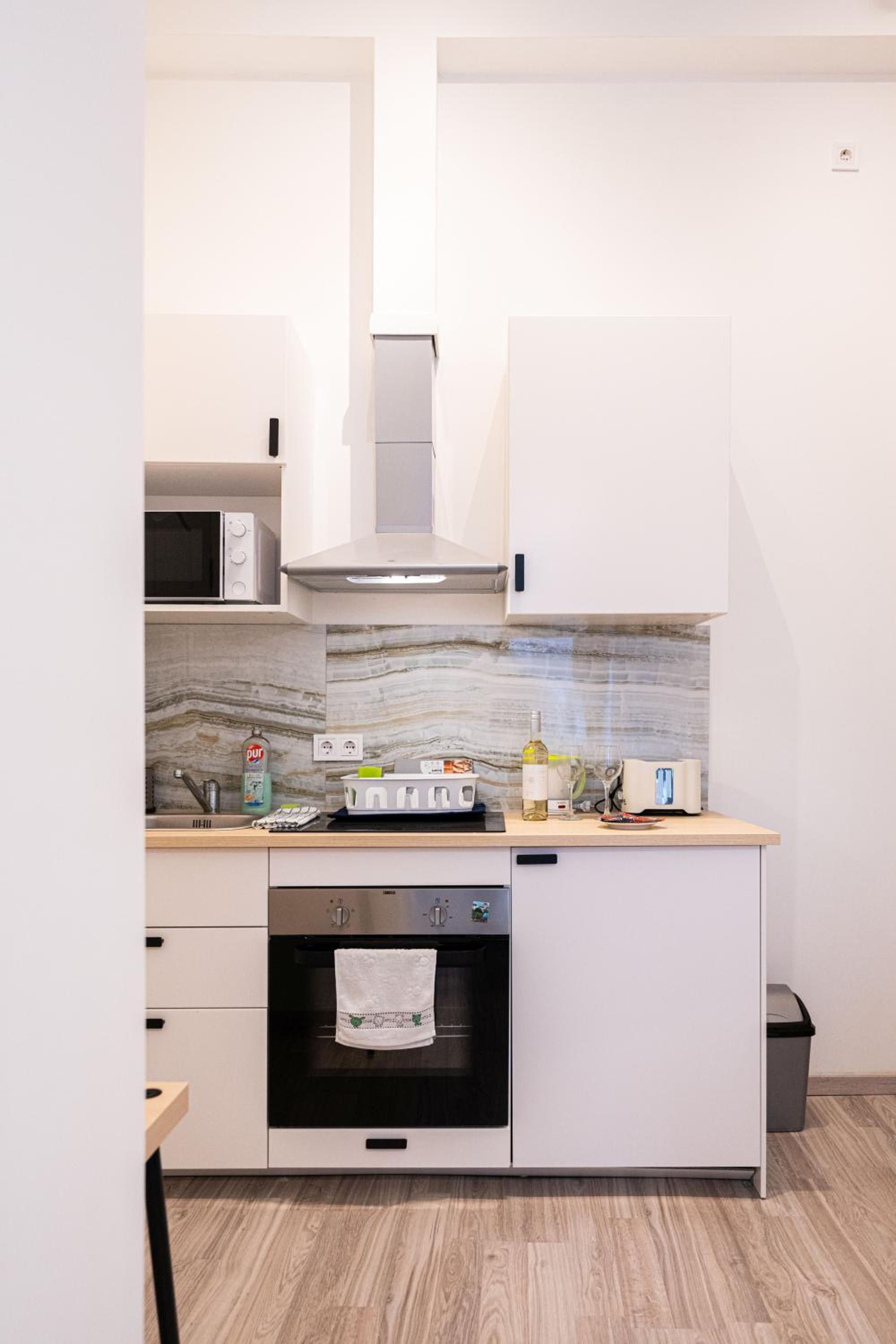 One-Bedroom Apartment - Photo 24