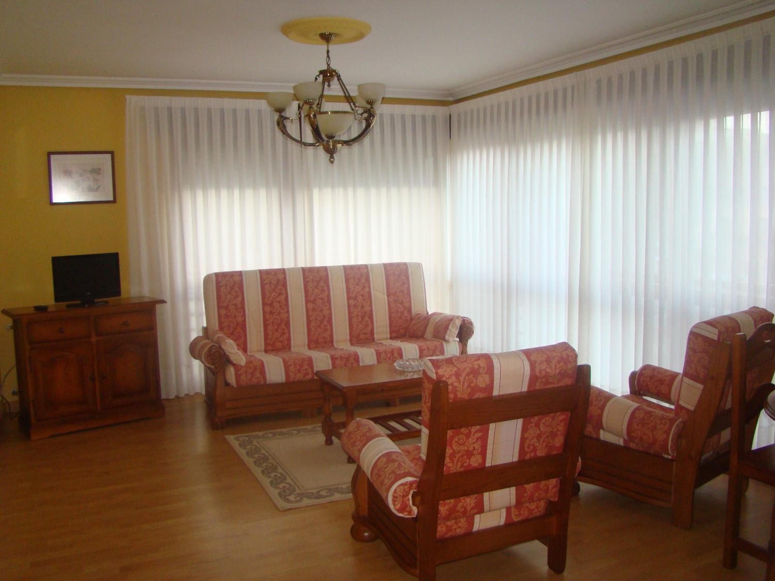 One-Bedroom Apartment photo 3