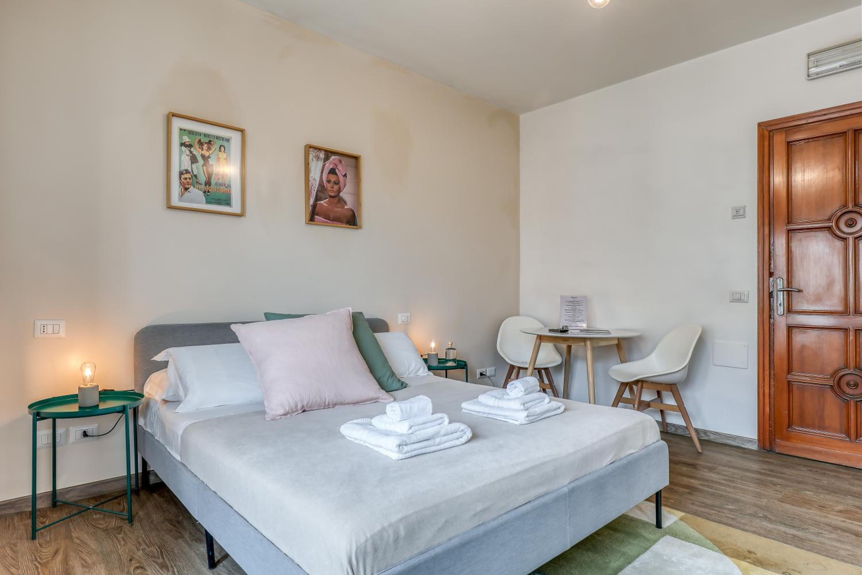 Standard Double Room with Balcony photo 3