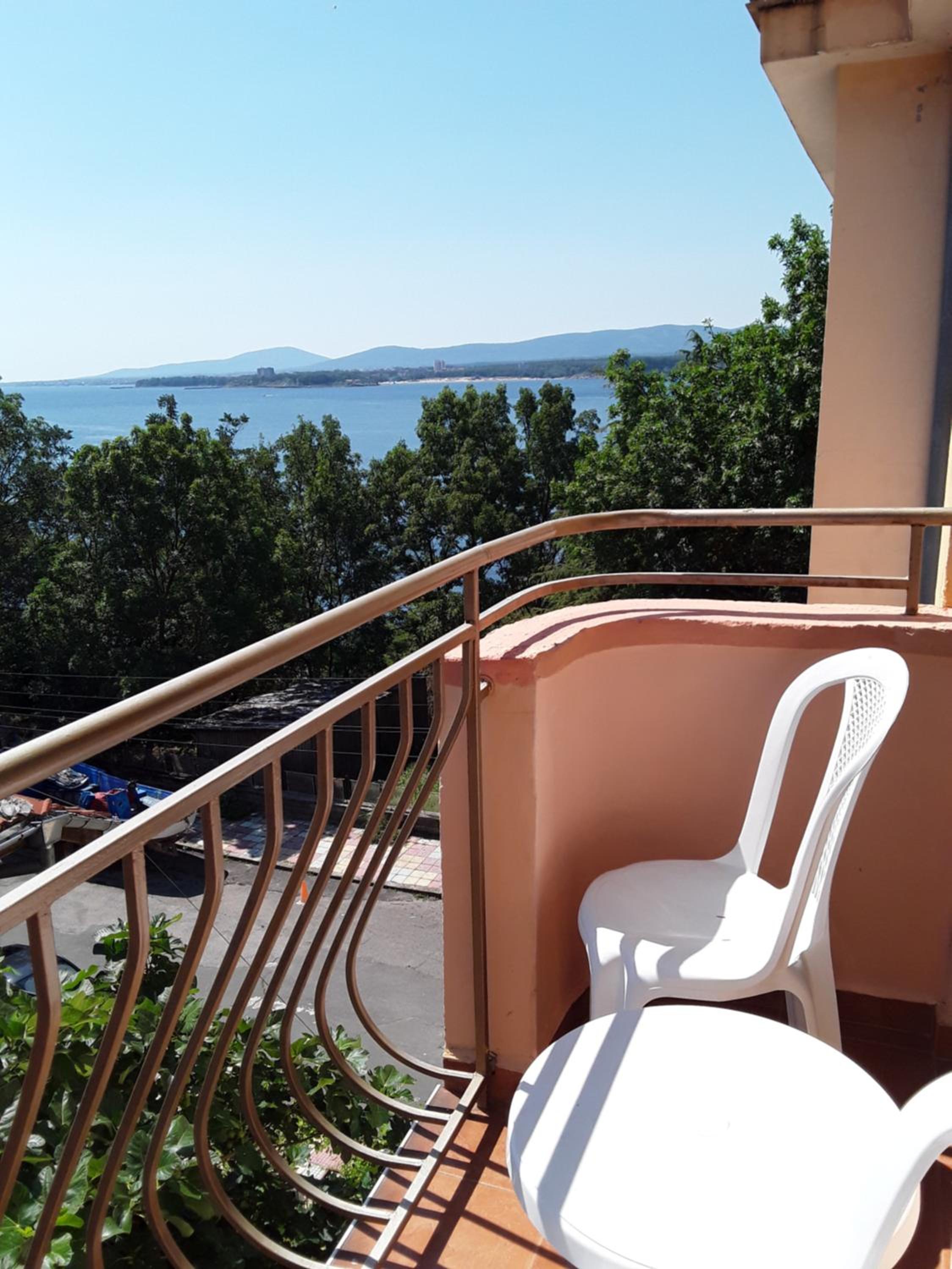 Deluxe Double Room with Side Sea View photo 1