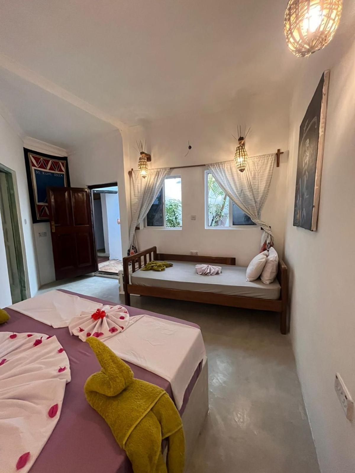 Superior Triple Room photo 2
