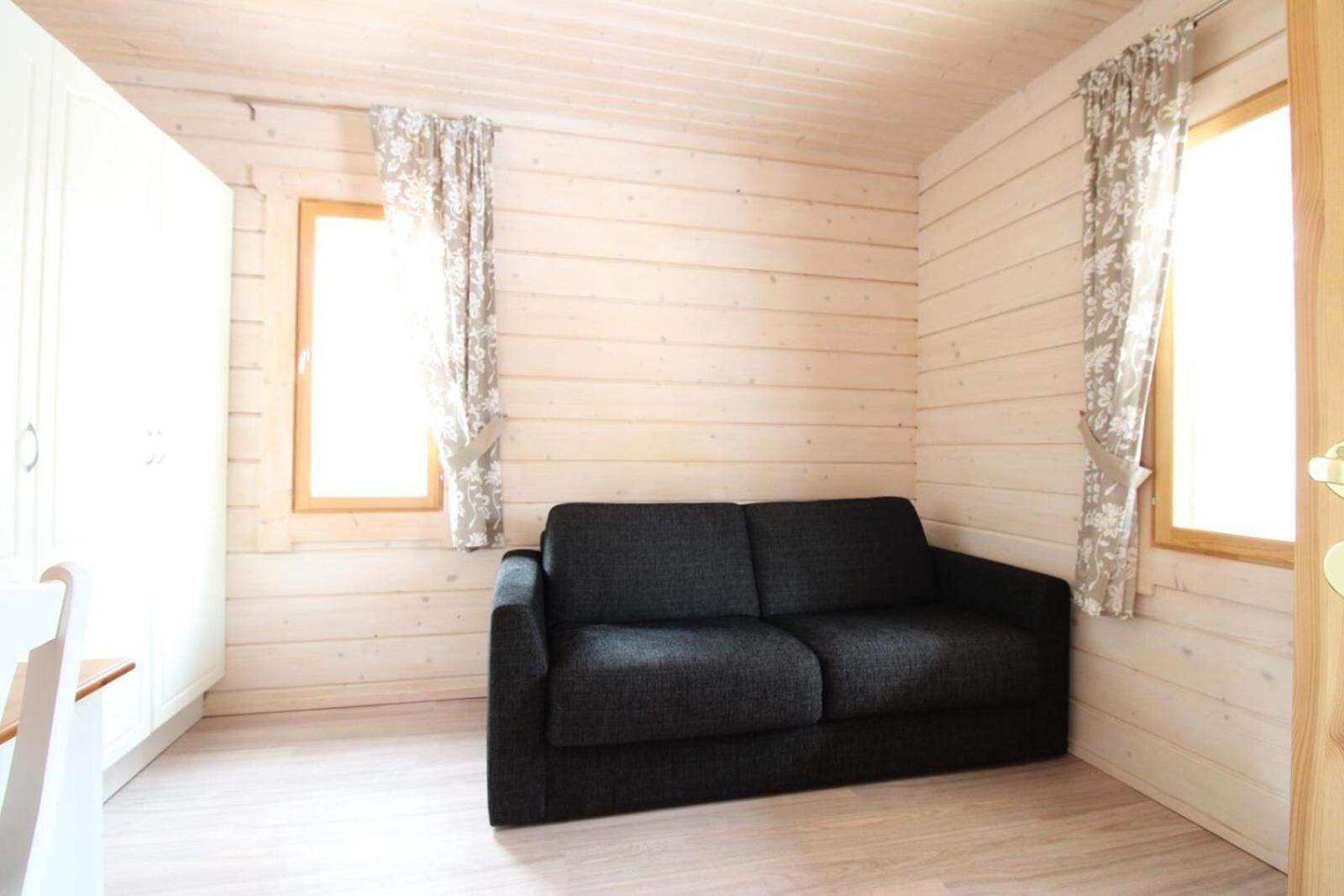Three-Bedroom Villa - Photo 7