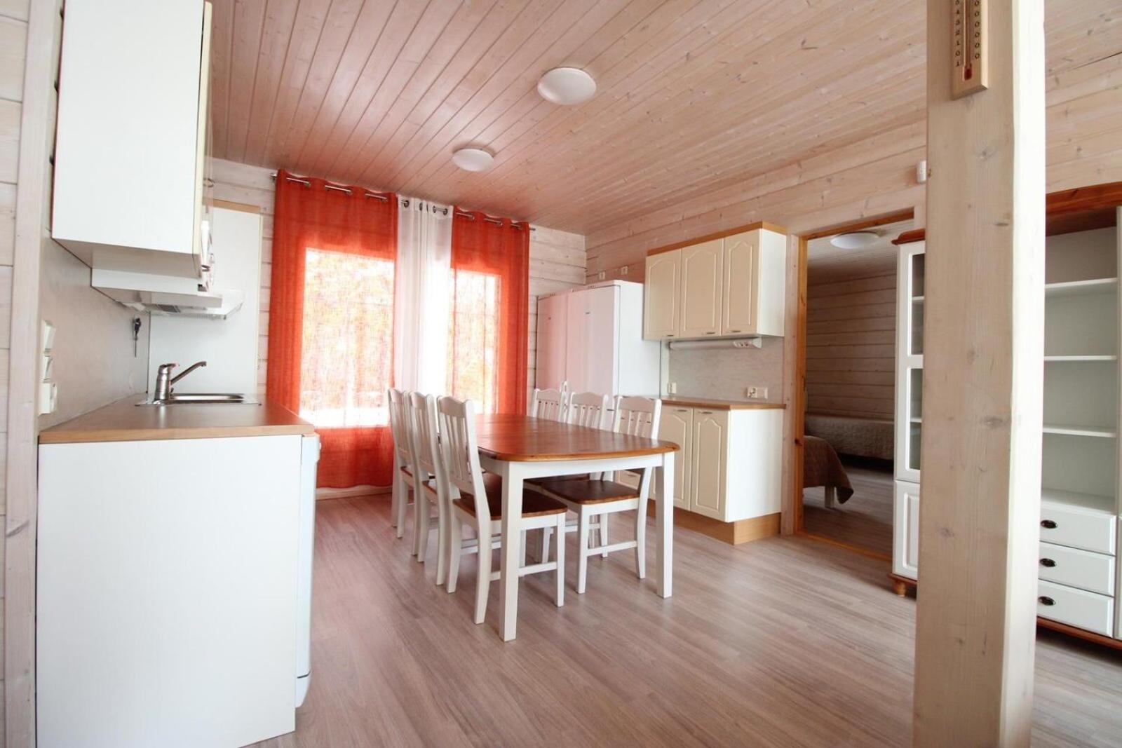 Three-Bedroom Villa - Photo 8