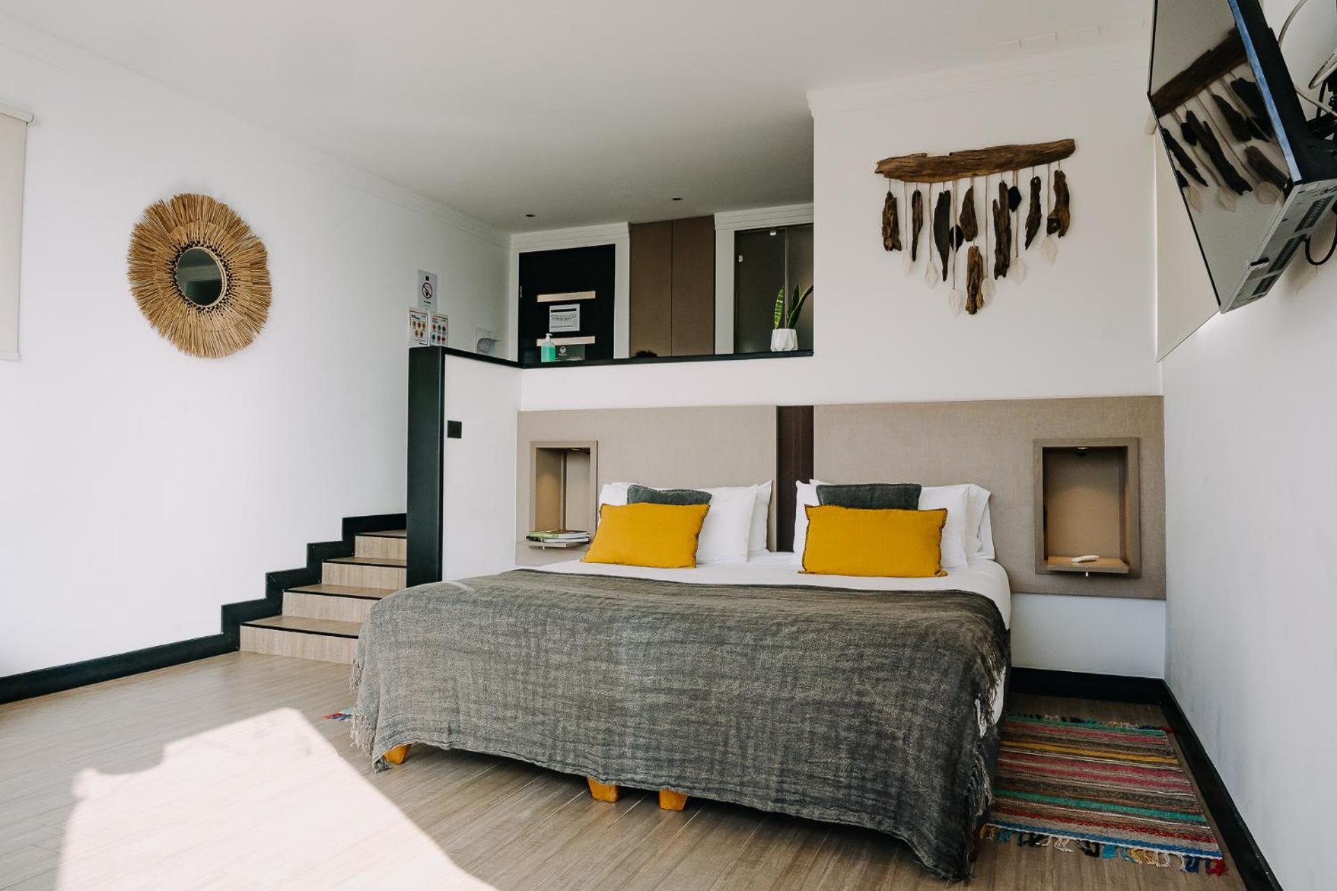 Double or Twin Room with Lake View