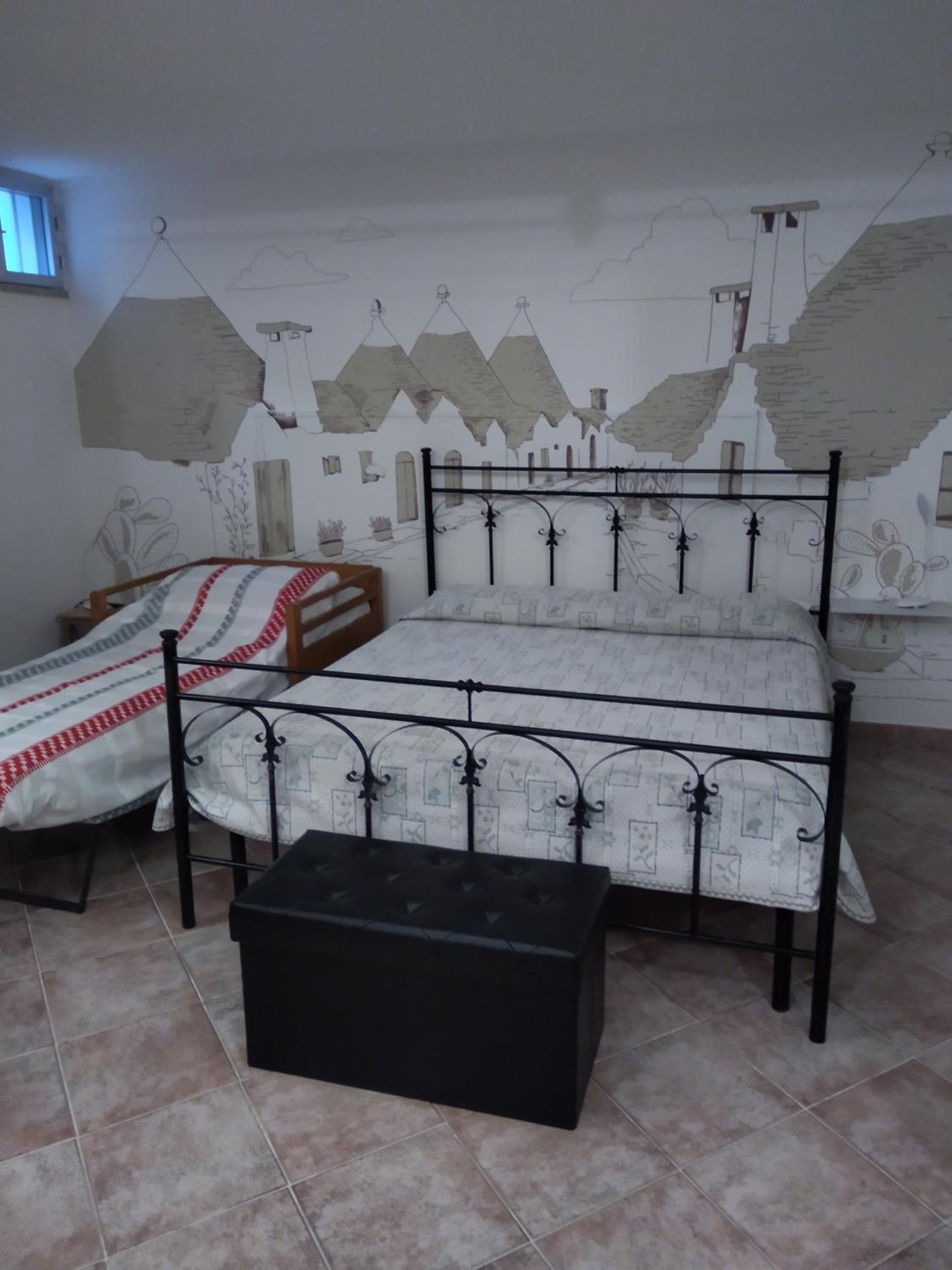 One-Bedroom Apartment - Photo 33