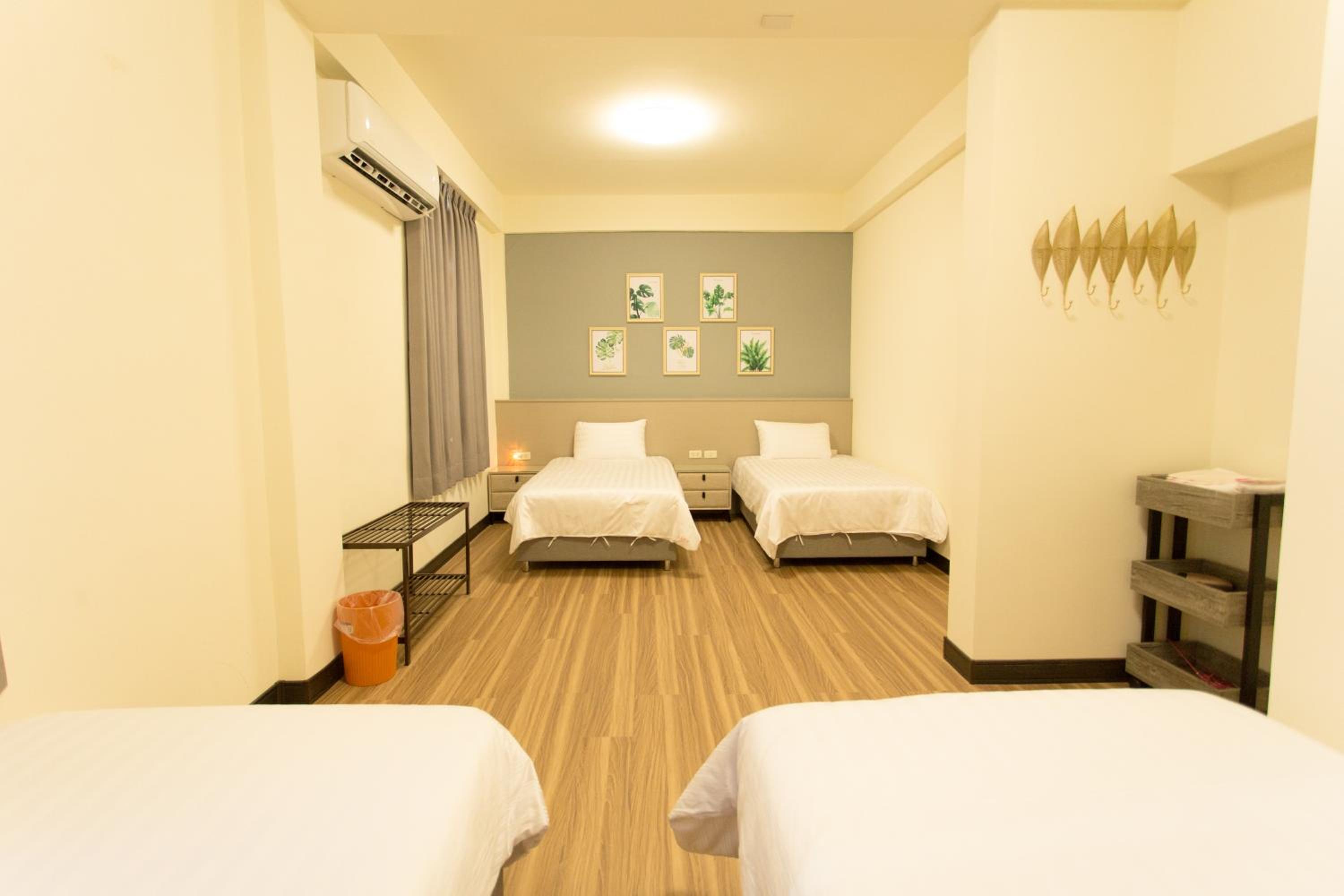 Quadruple Room with Bathroom photo 1