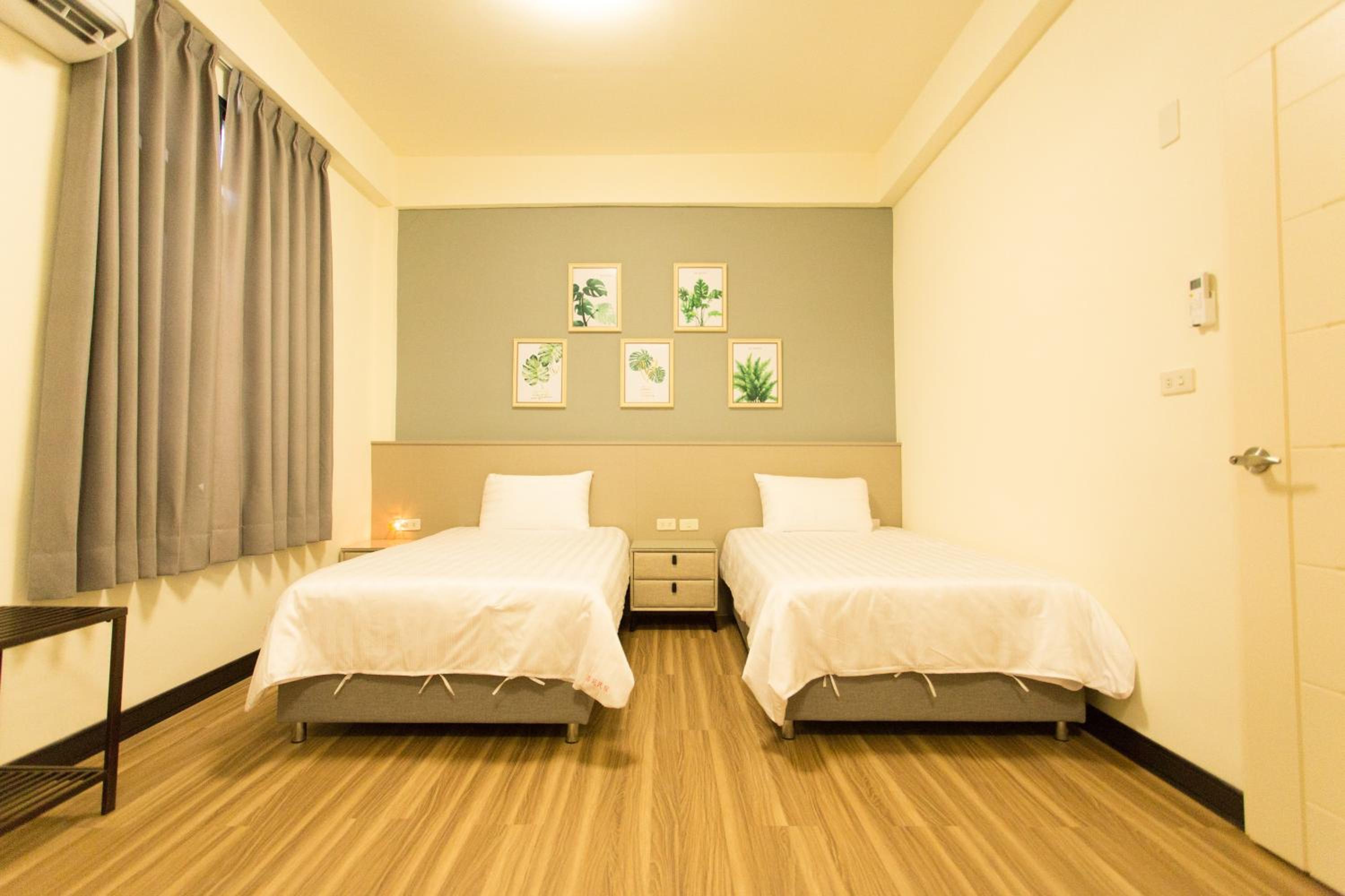 Quadruple Room with Bathroom photo 3