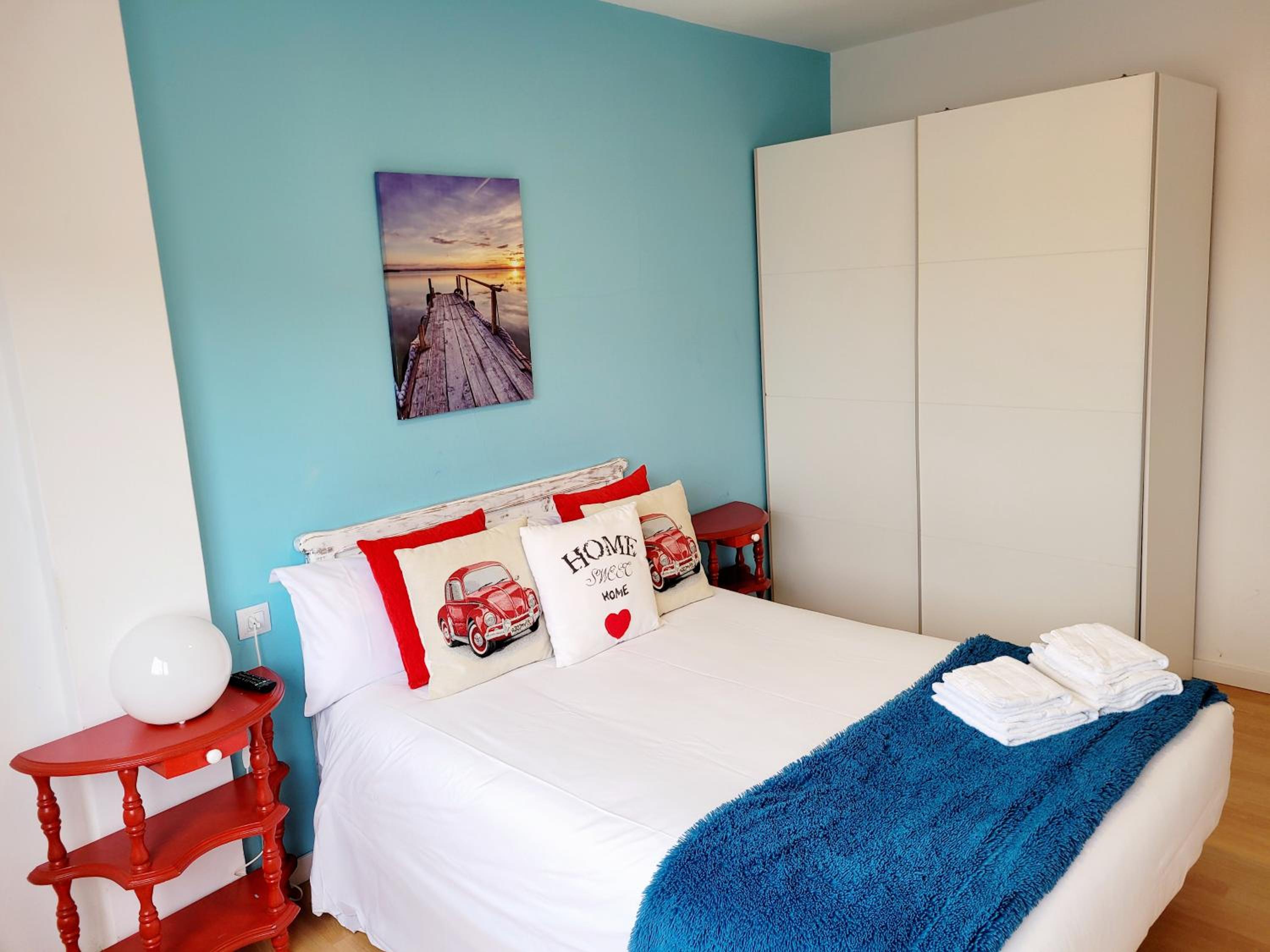 Three-Bedroom Apartment - Photo 3