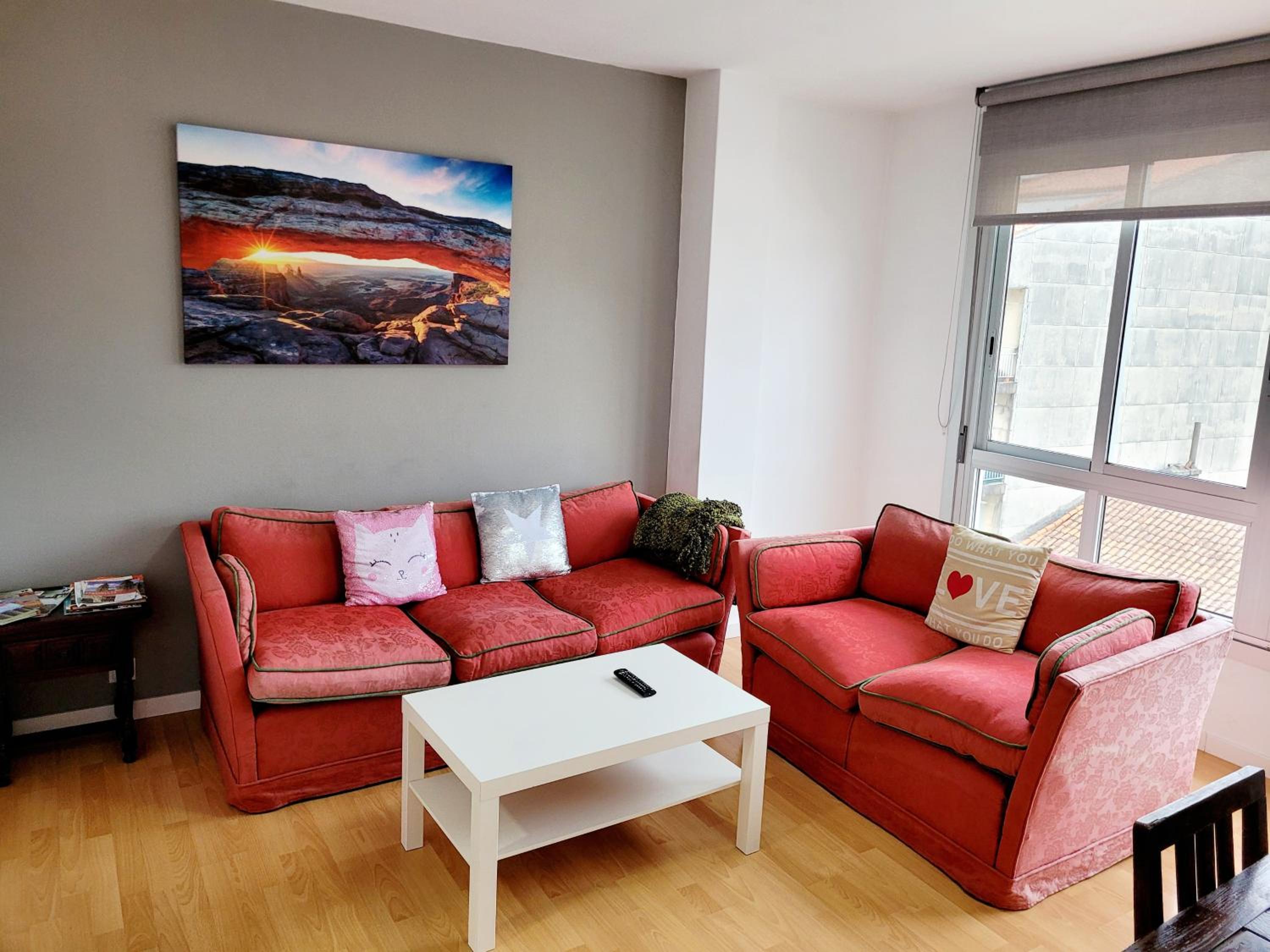 Three-Bedroom Apartment - Photo 9