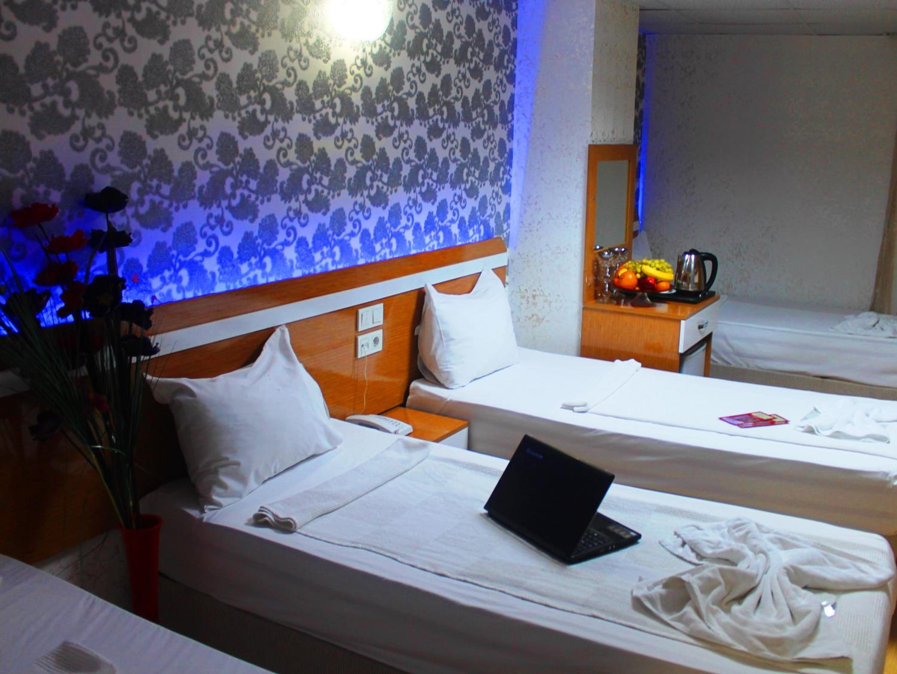 Luxury Triple Room photo 2