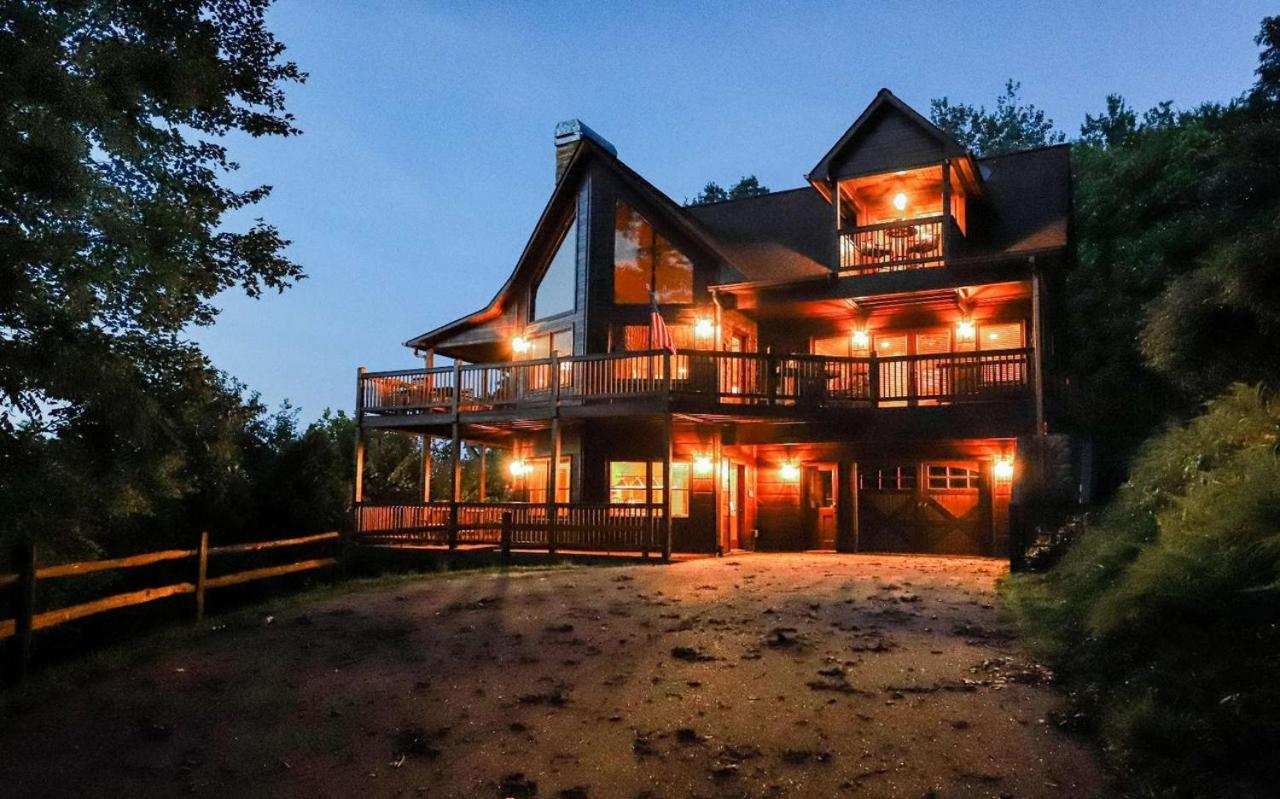 Four-Bedroom House photo 1