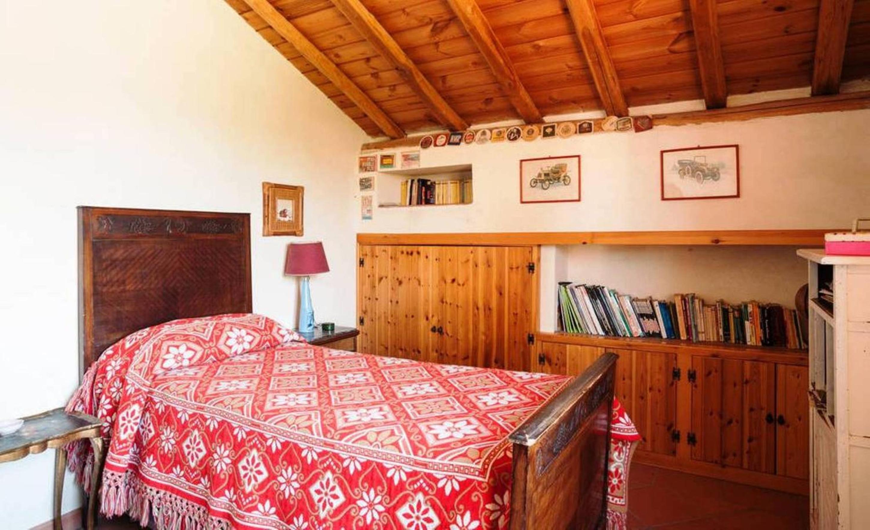Double or Twin Room with Private Bathroom photo 2