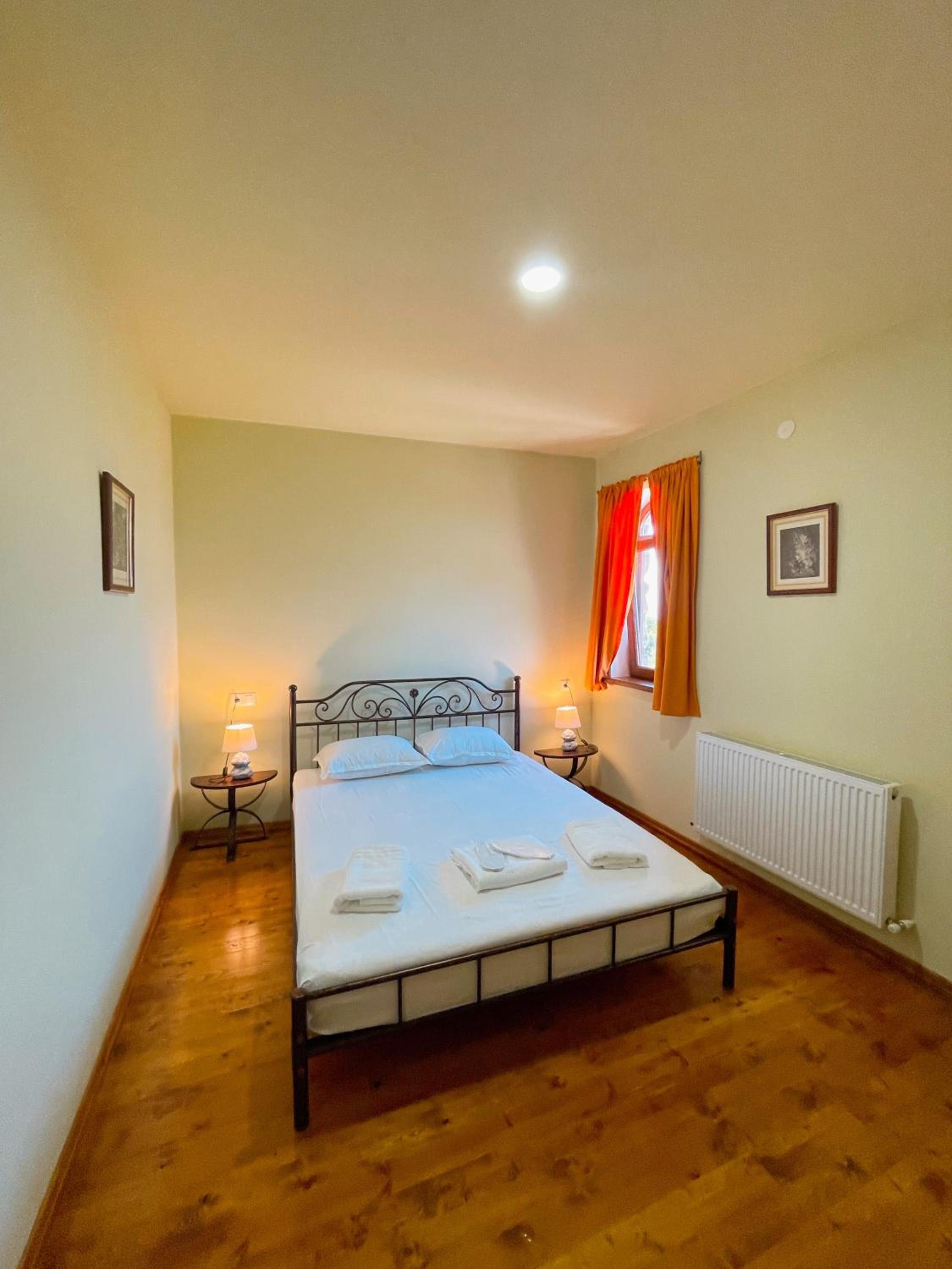 Deluxe Double Room - Photo 1