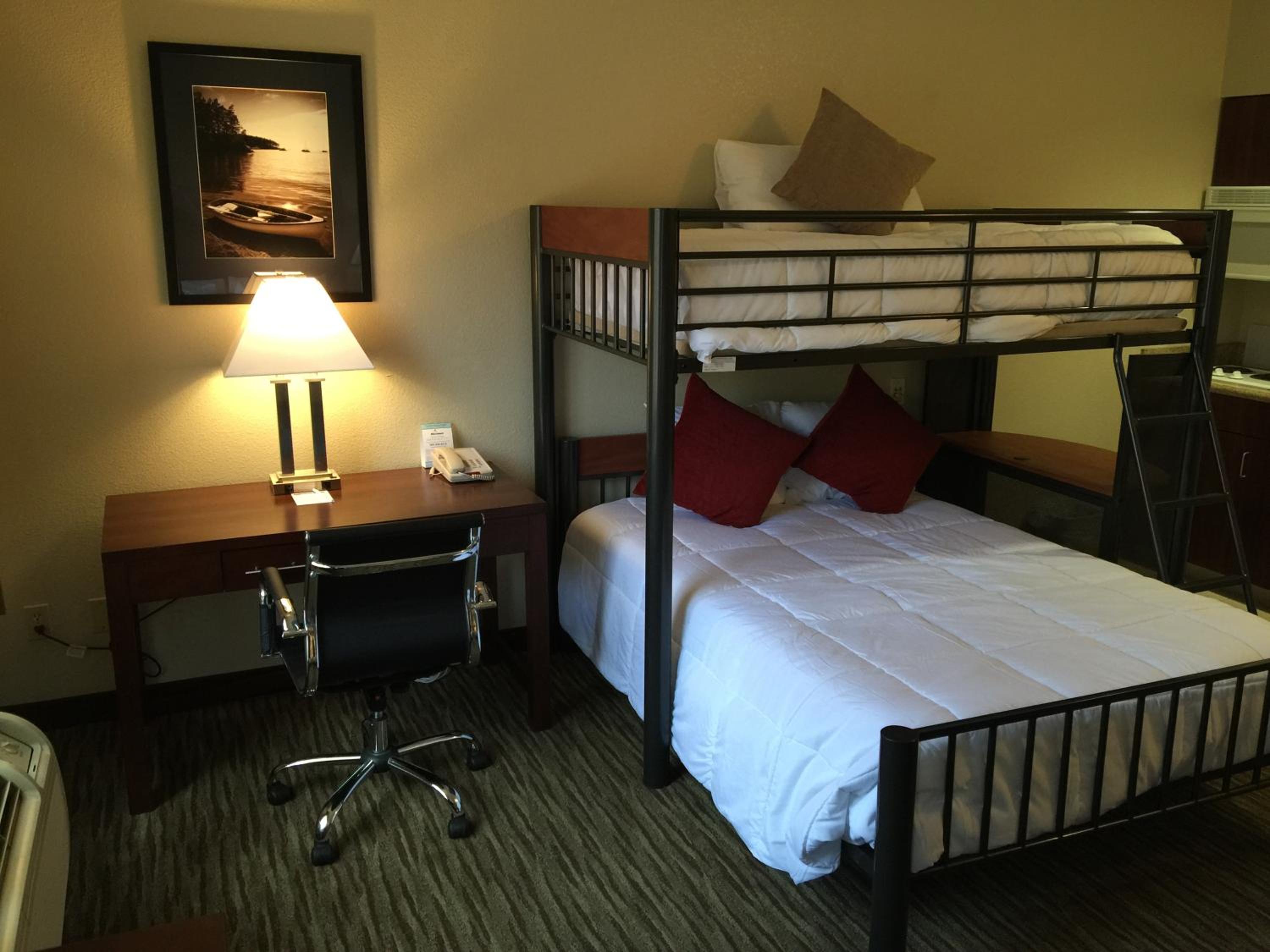 Family Suite with Bunk Bed - Non-Smoking - Photo 1