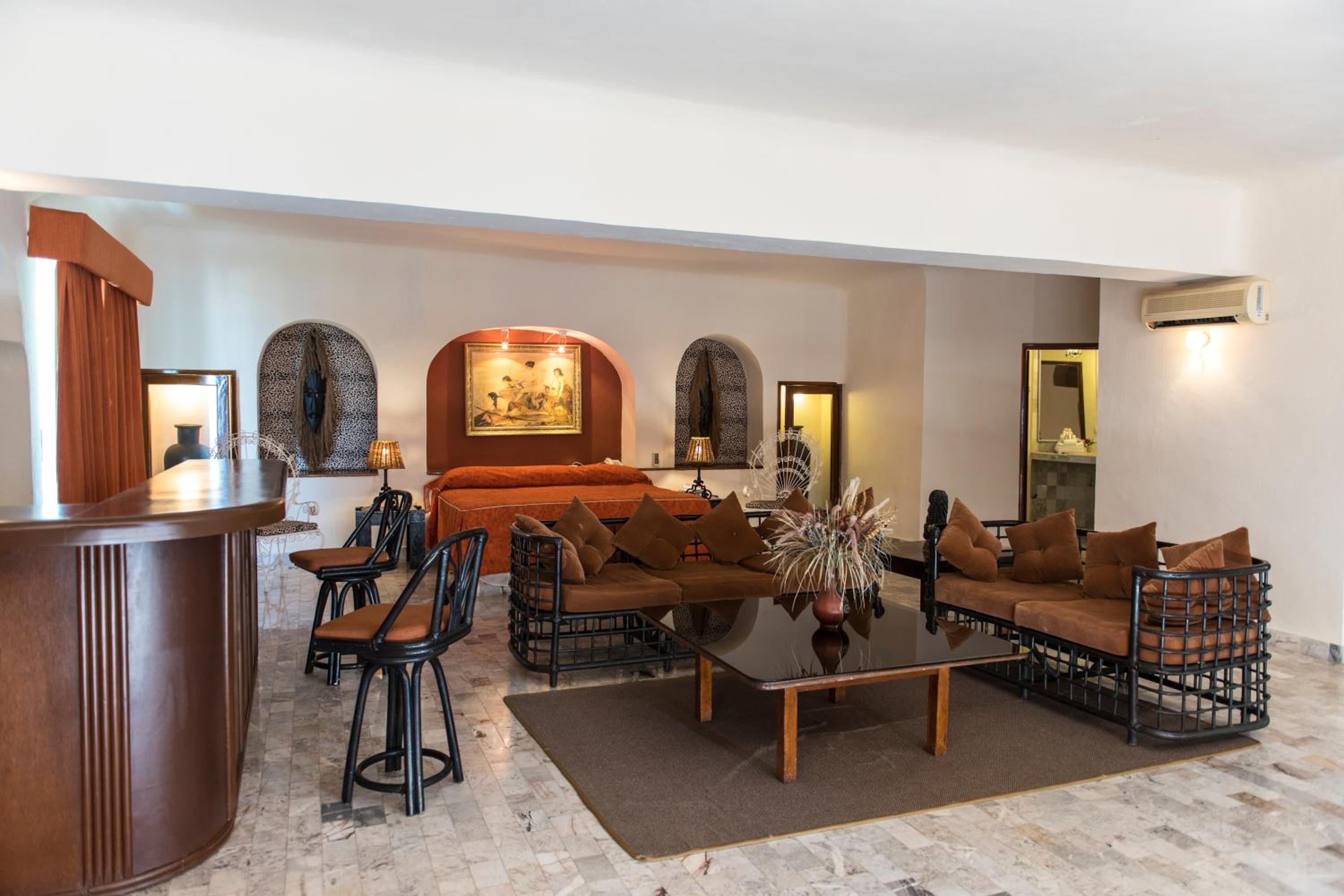 Junior Suite with Terrace - Photo 19