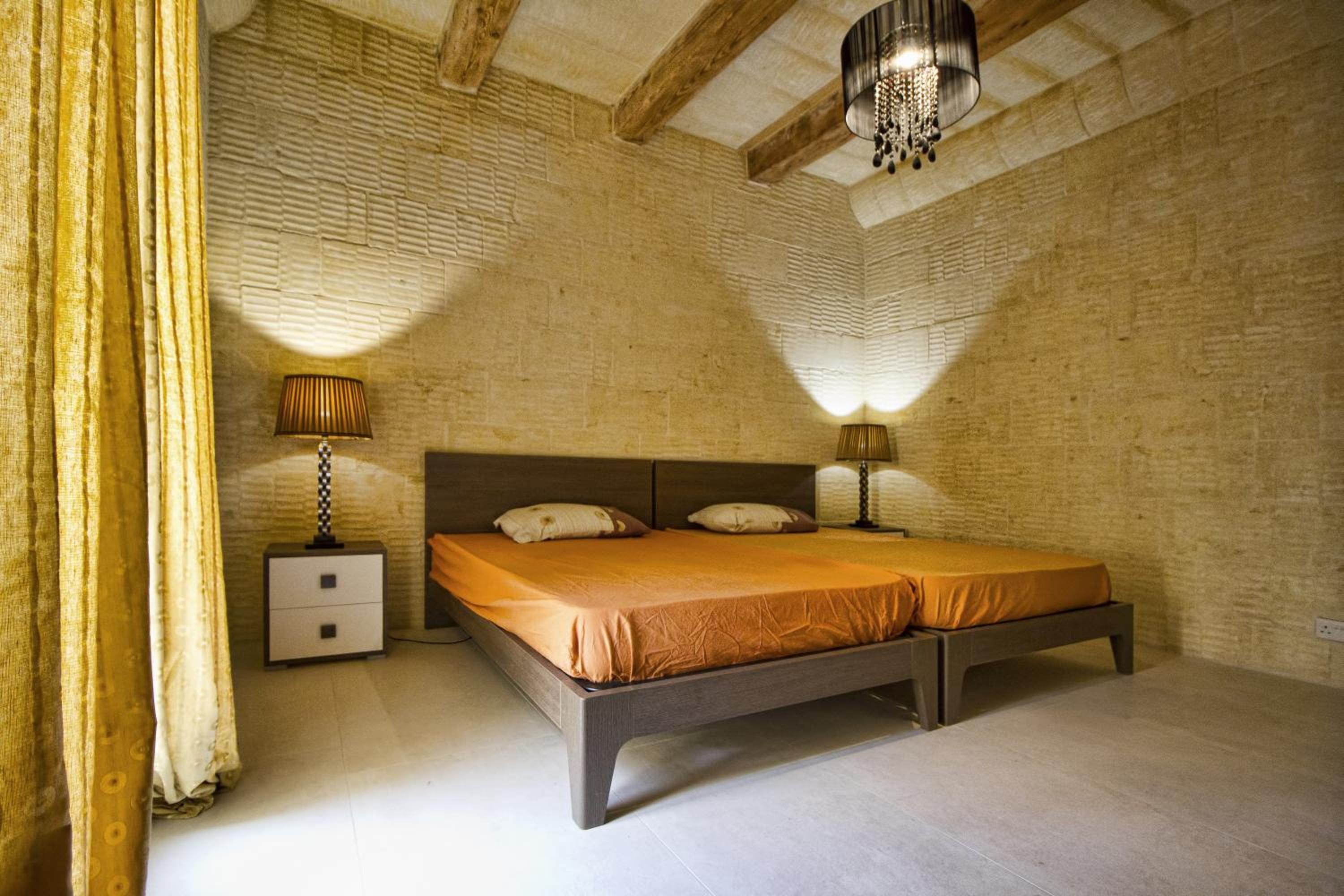 Four-Bedroom Villa with Private Pool photo 2