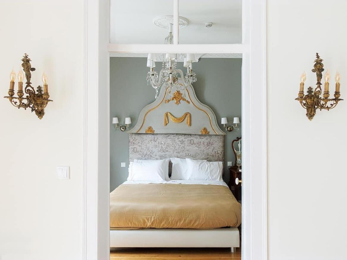 Deluxe King Room photo 1