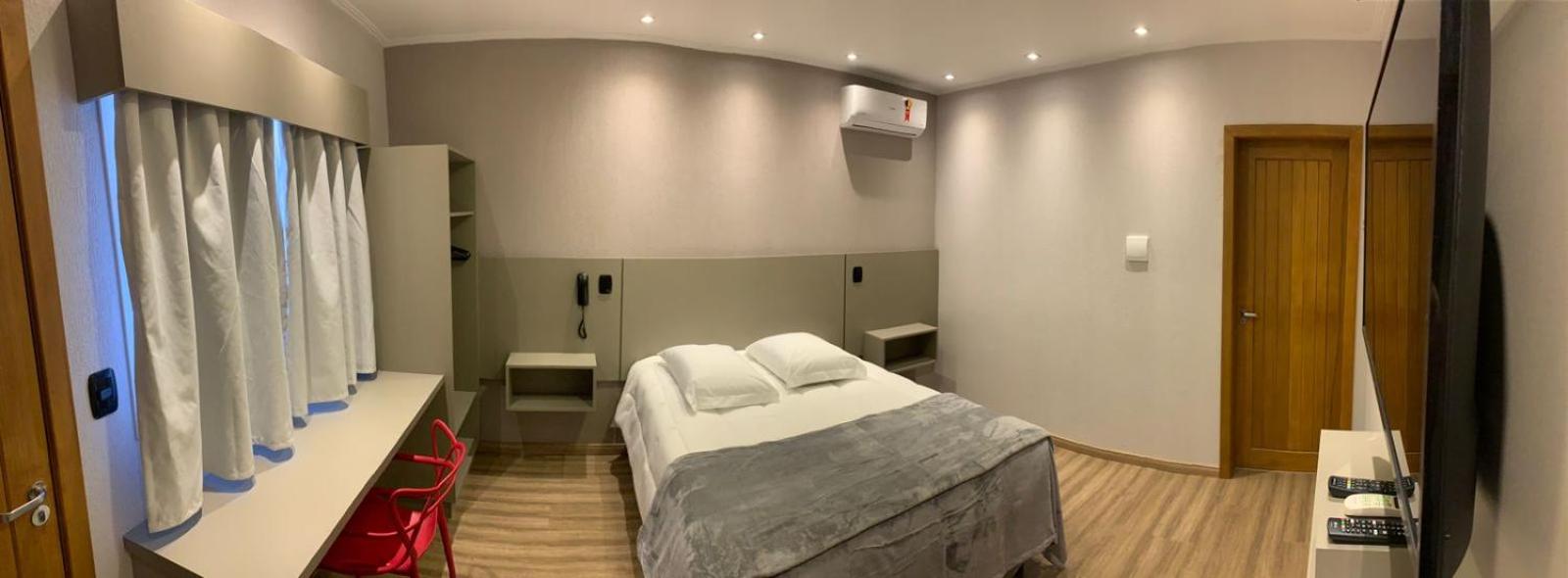 Deluxe Double Room with Balcony - Photo 7