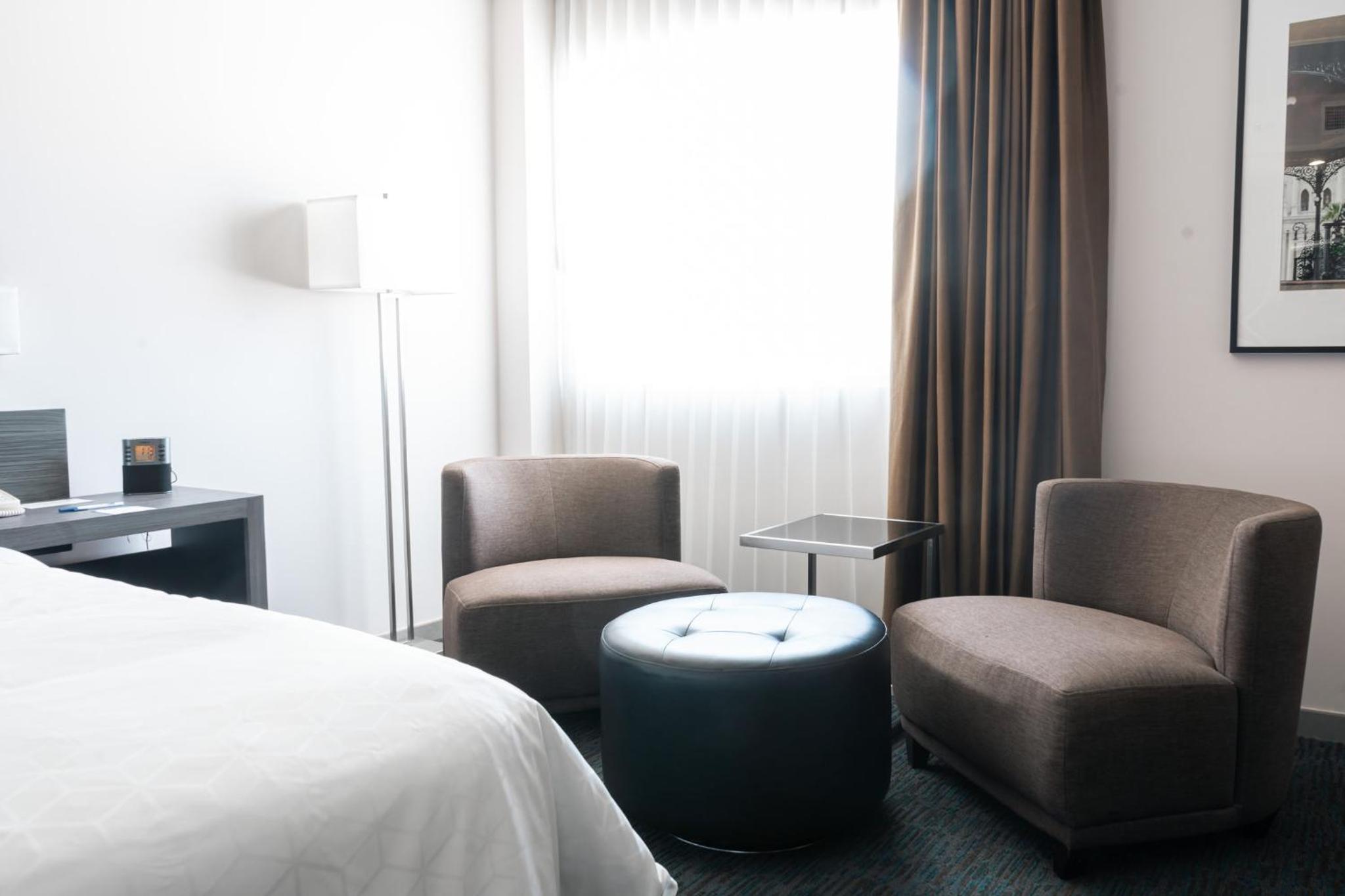 Standard Room with Two Queen Beds photo 2
