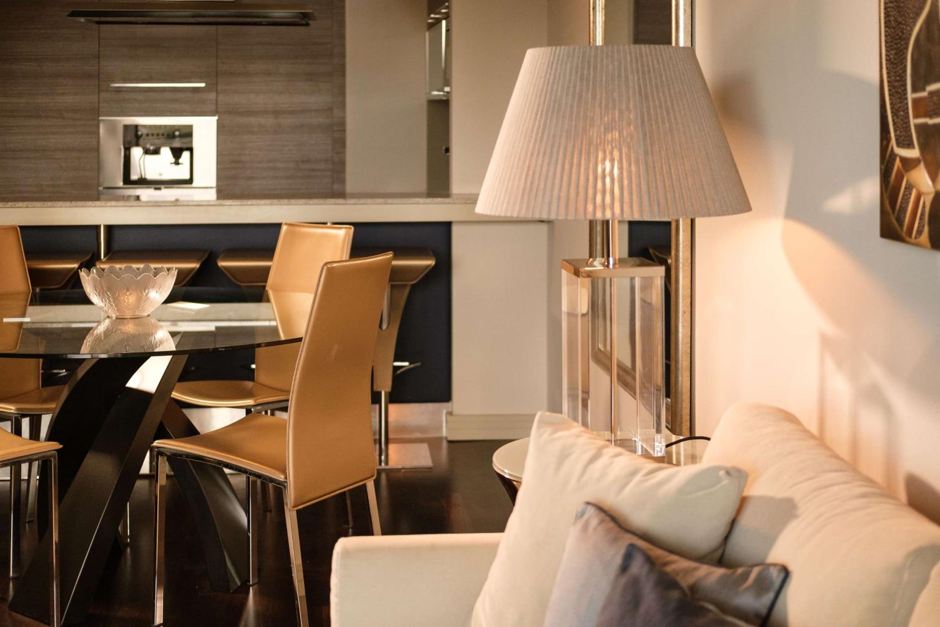 Premium Suite with Sea View - Photo 13