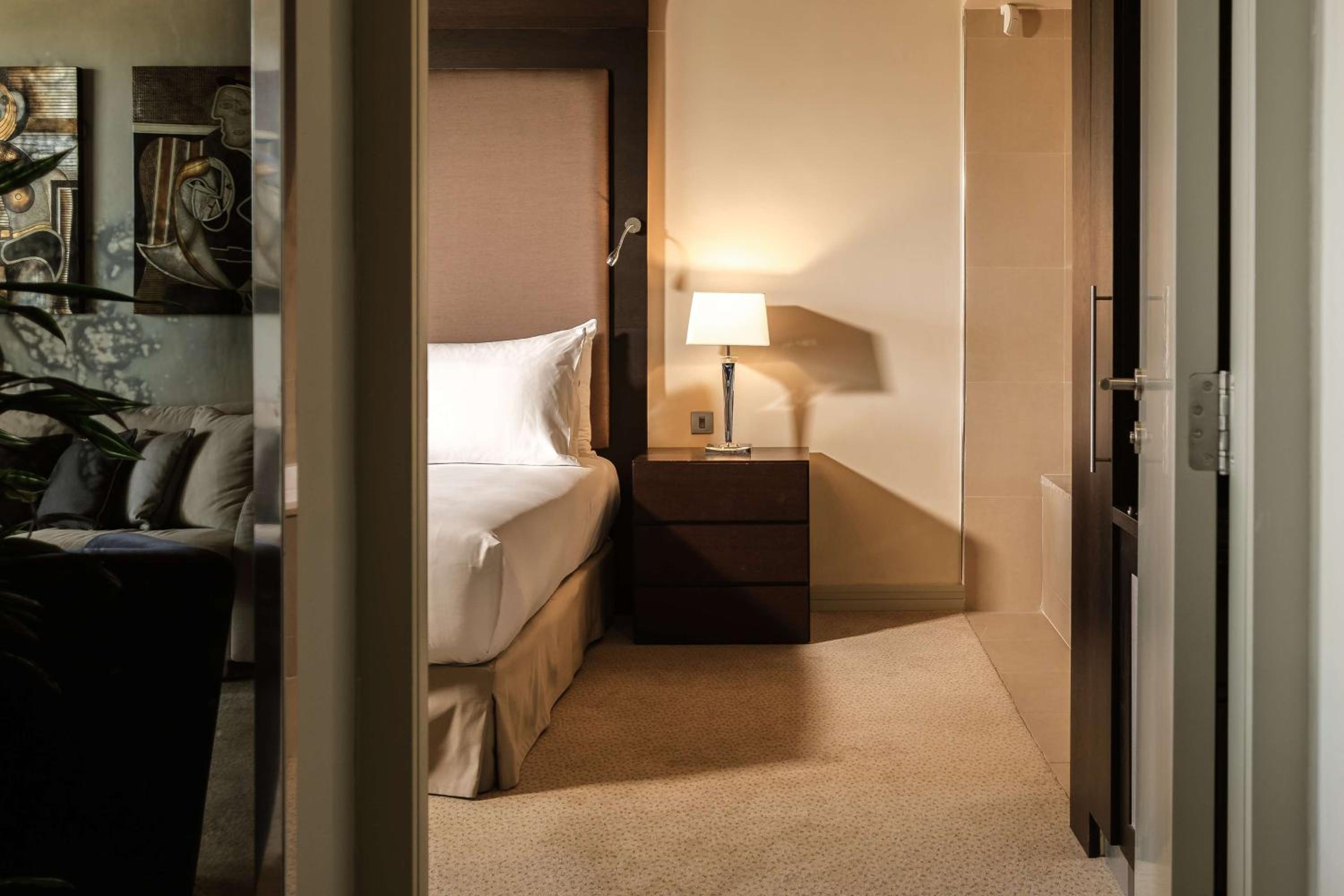 Premium Suite with Country View - Photo 2