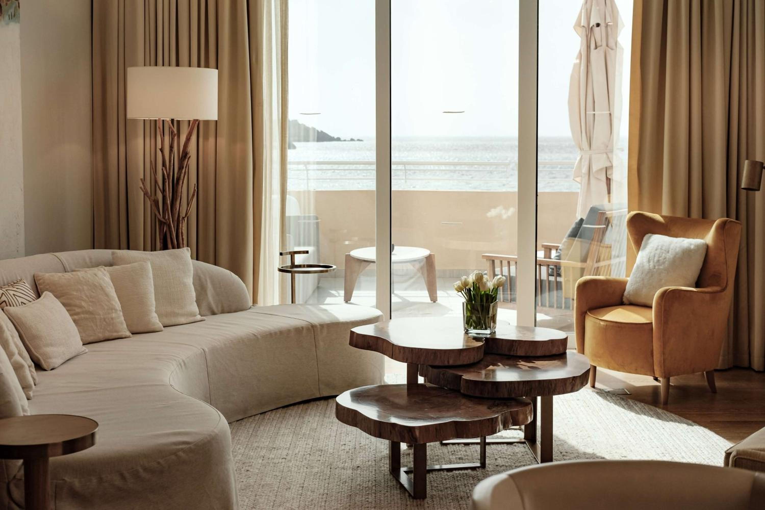 Sands Tower - One-Bedroom Suite with Sea View - Photo 9