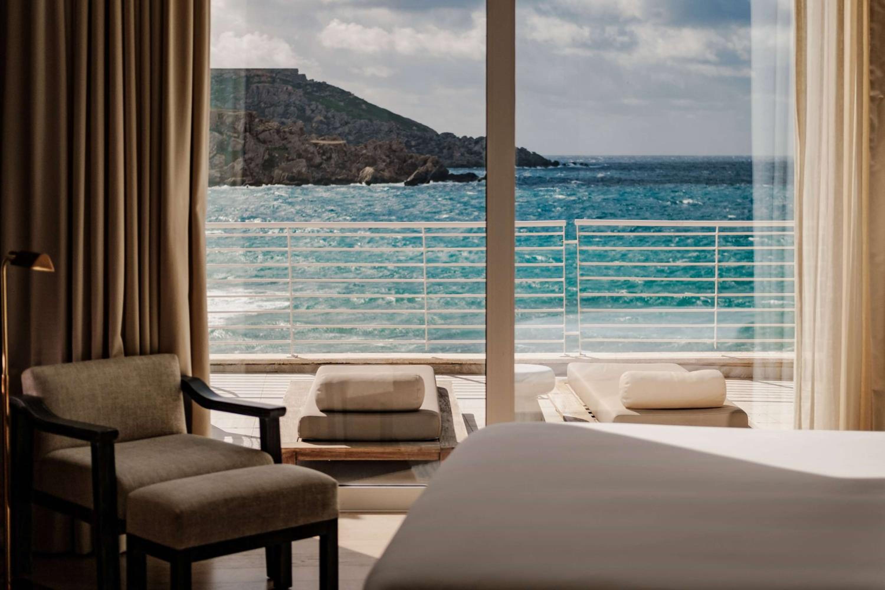 Sands Tower - One-Bedroom Suite with Sea View - Photo 4