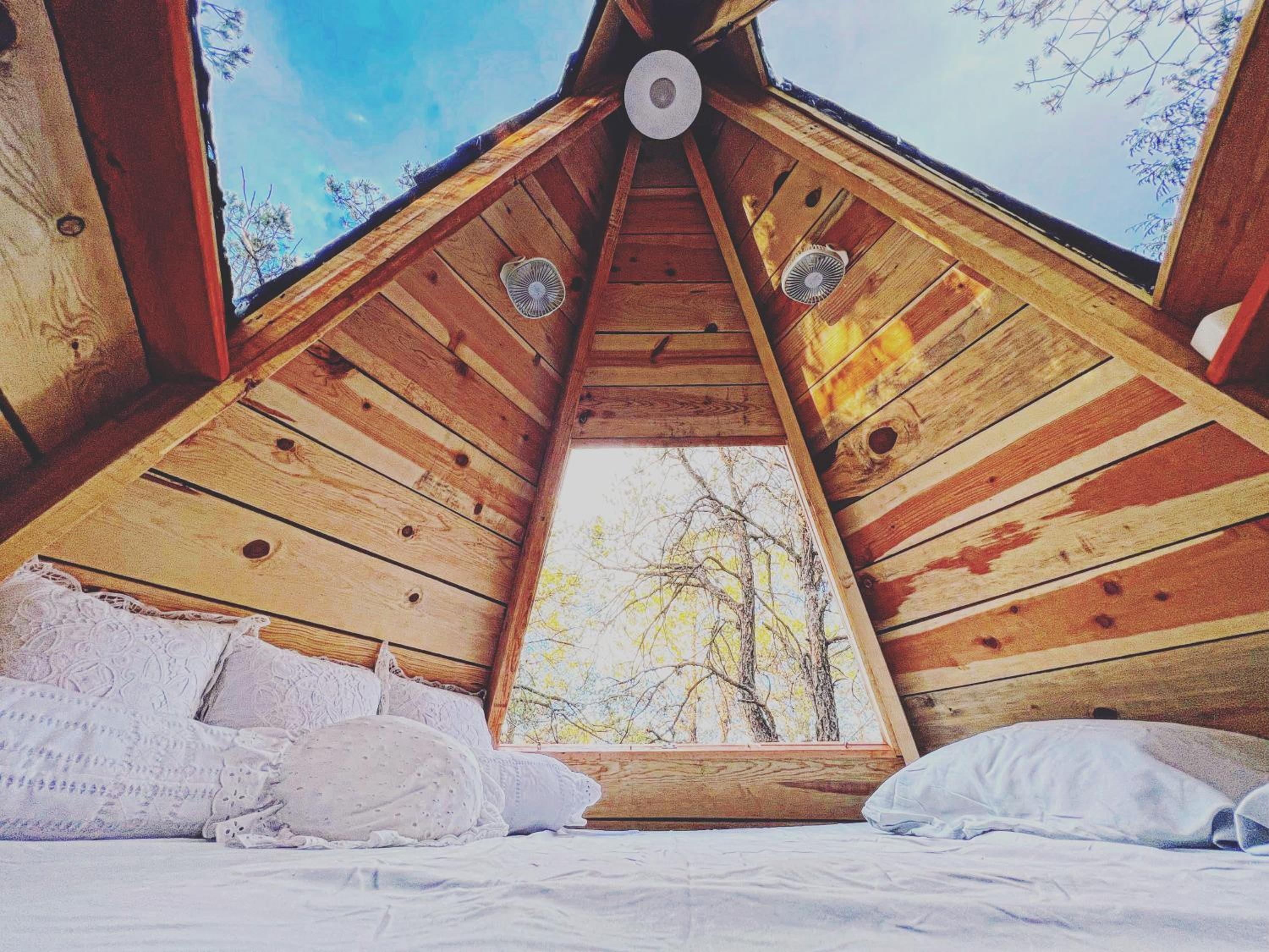 One-Bedroom Cottage - Photo 9