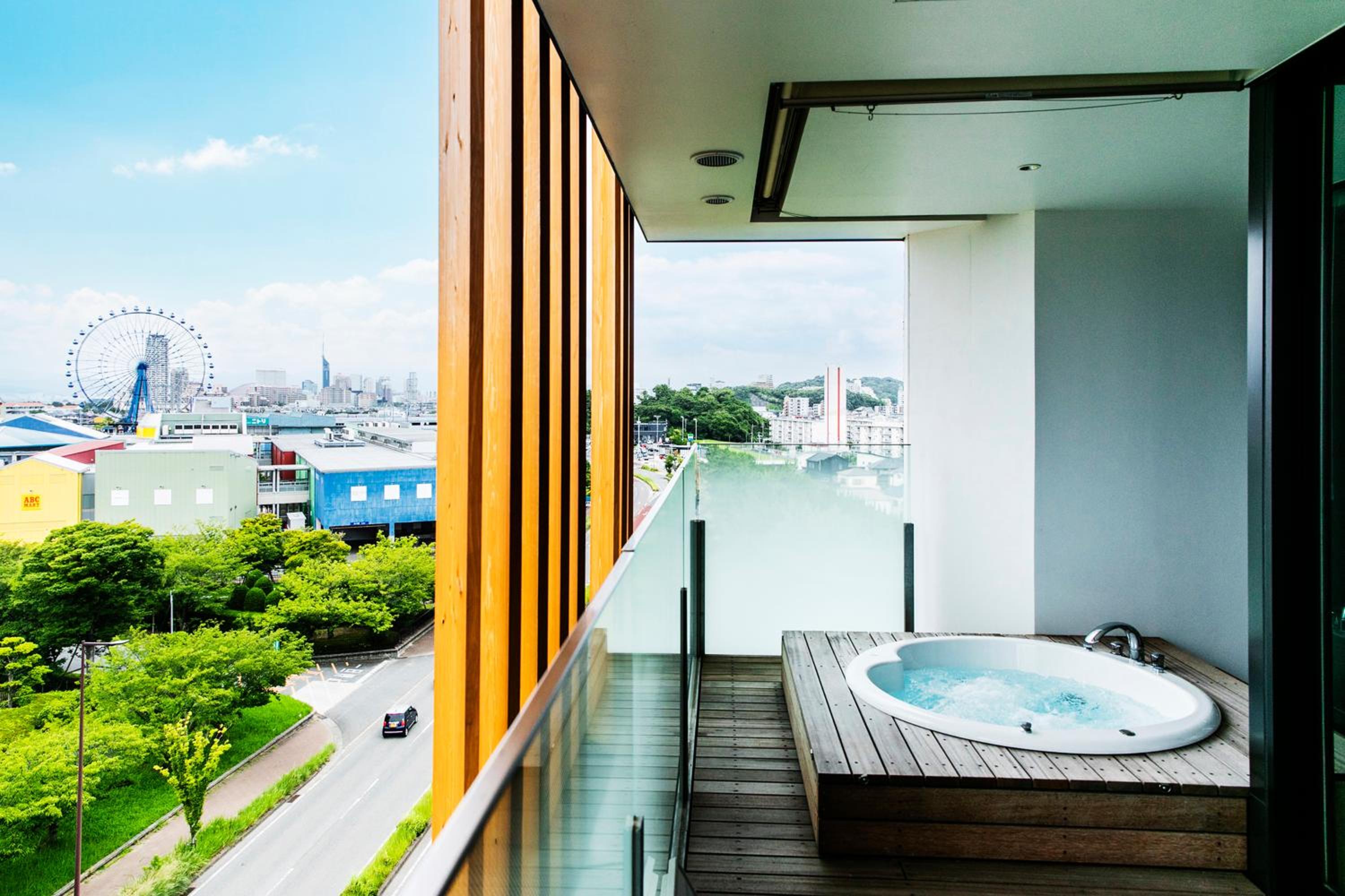 Executive Suite thumbnail 5