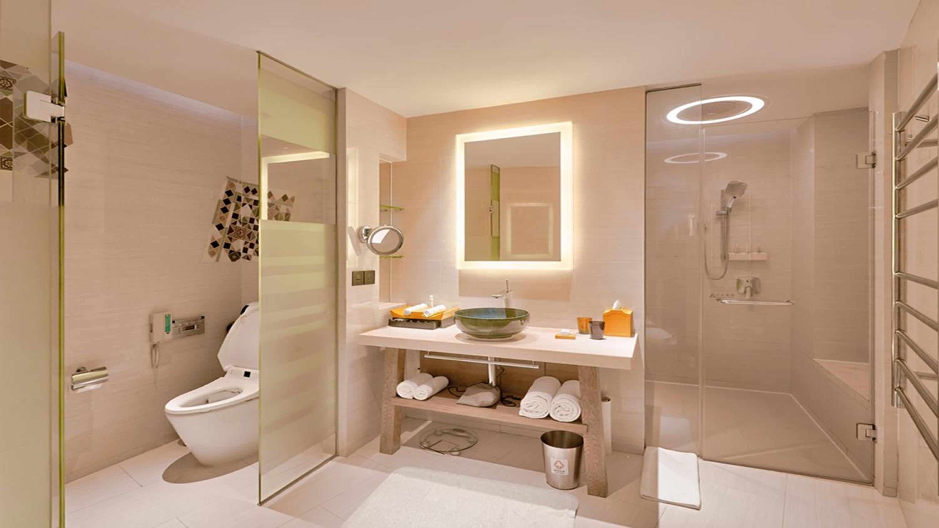 Premium King Room with Sea View and Living Area - Photo 4