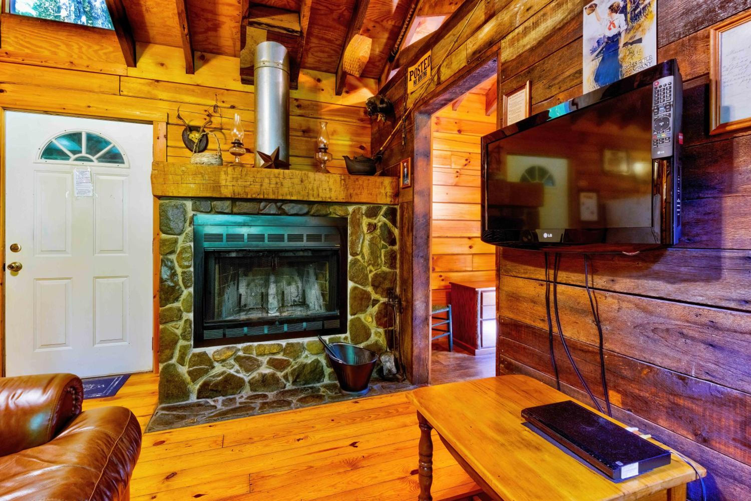 Natures Landing (One-Bedroom Cottage)  photo 1