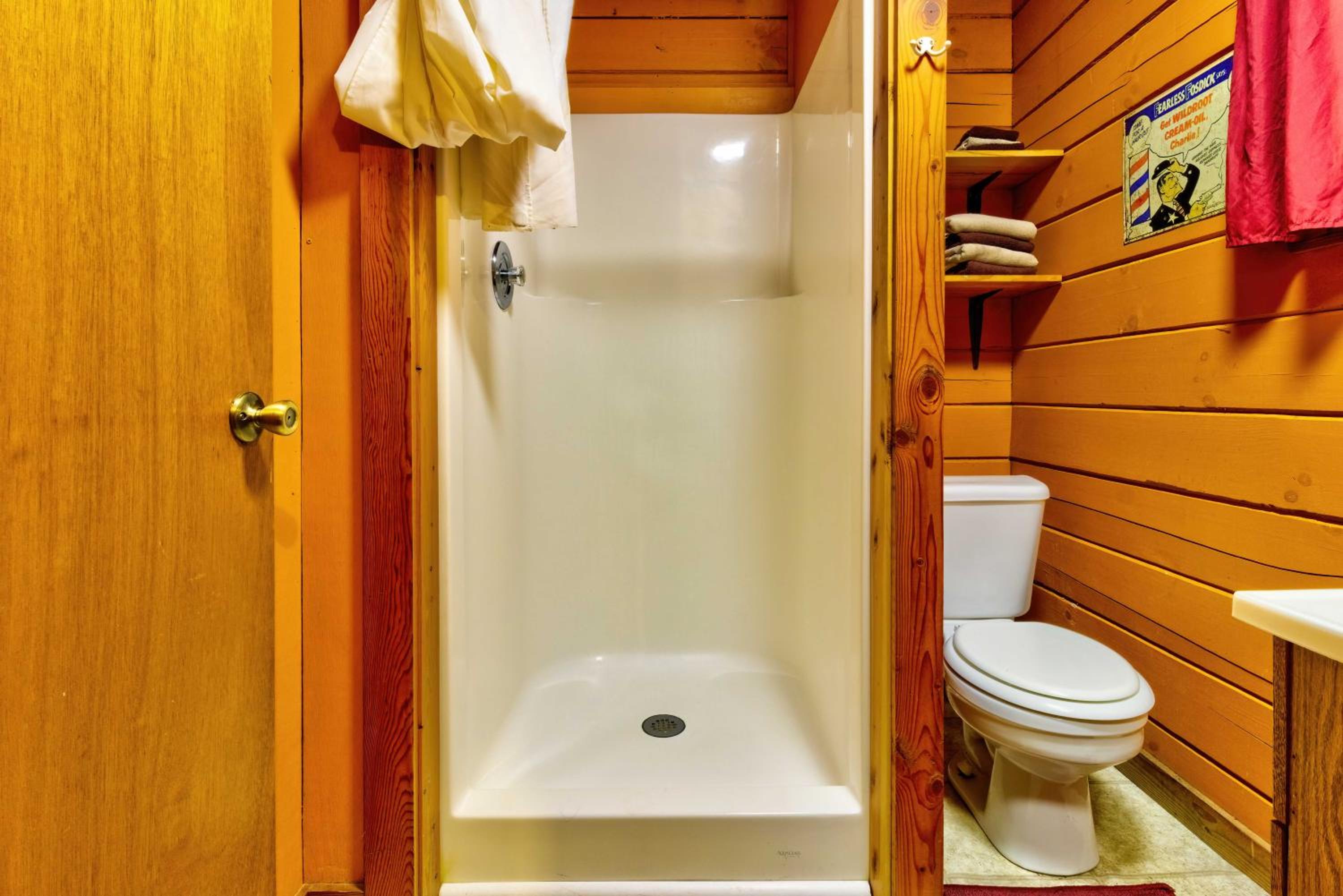 Natures Landing (One-Bedroom Cottage)  photo 2