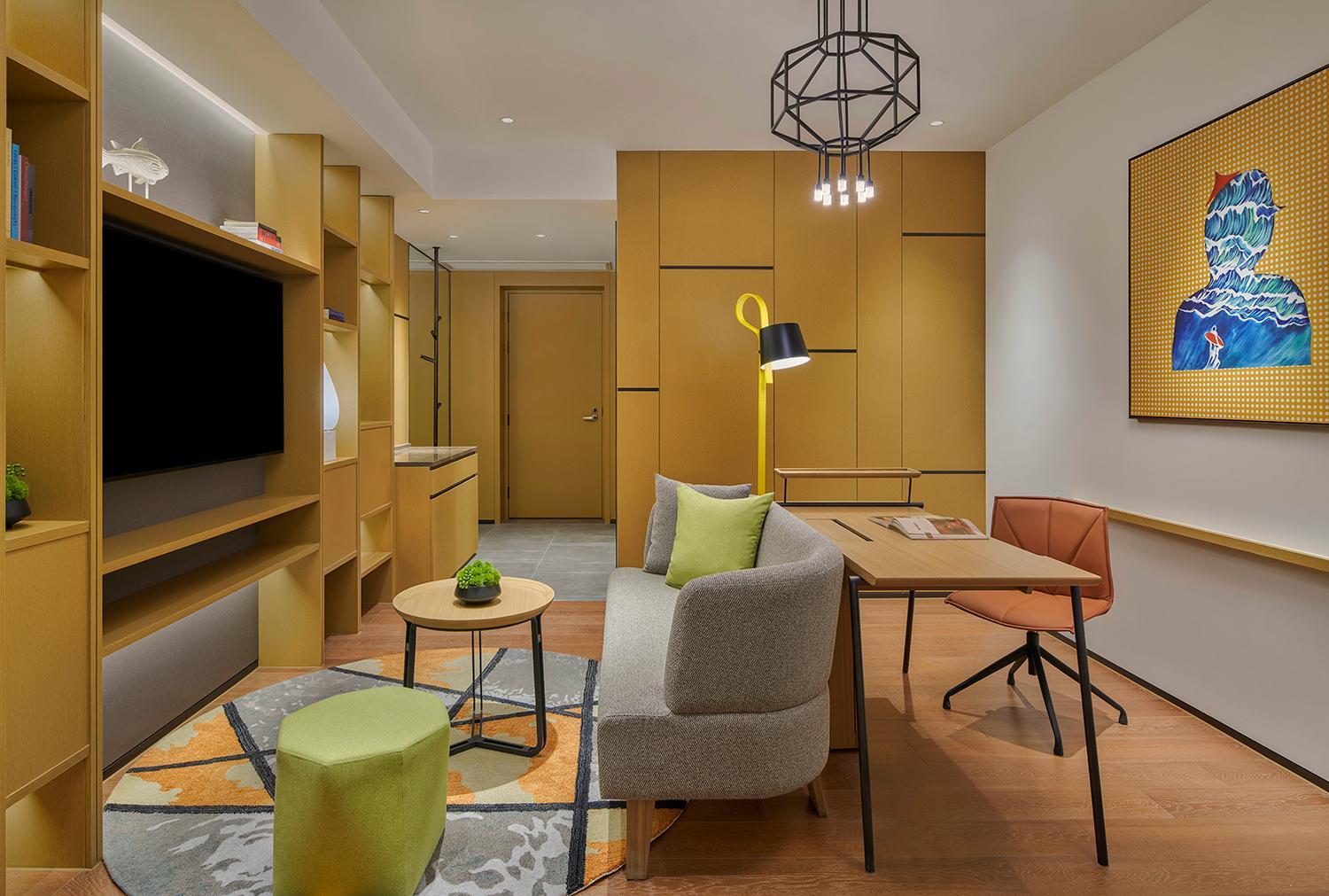 Deluxe King Room
