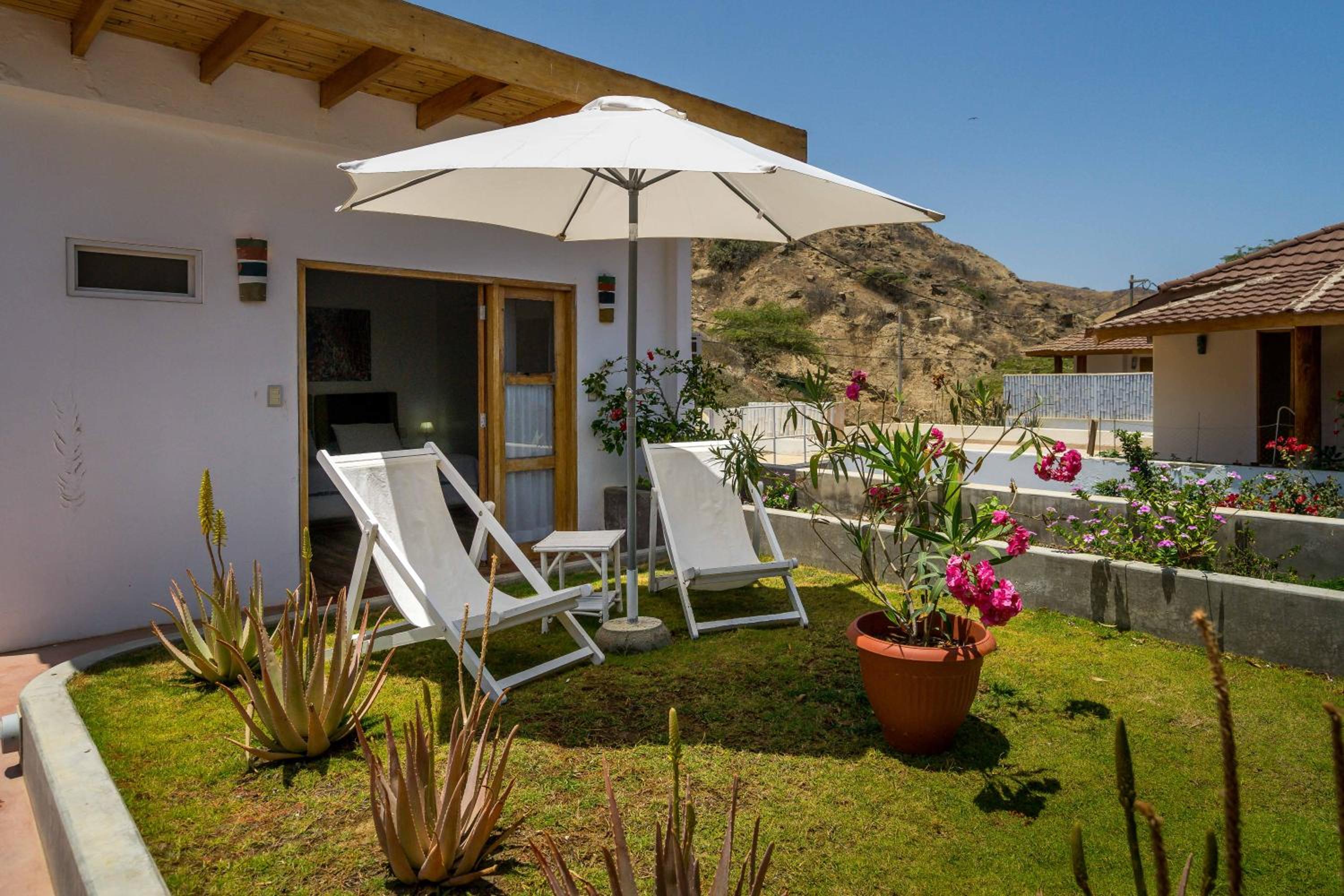 Double Room with Side Sea View photo 2