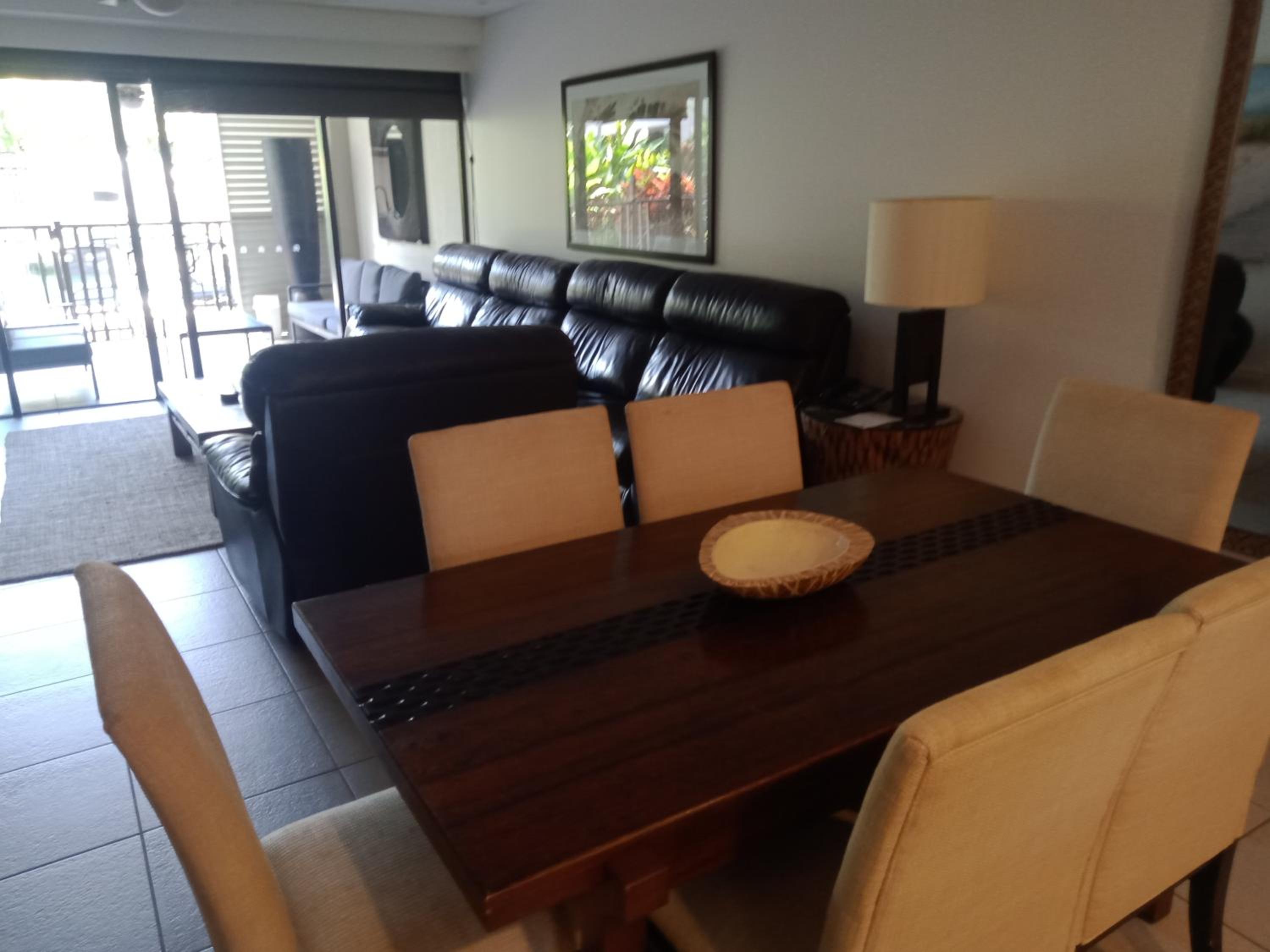 Swim Out - Direct Pool Access 169 On Beachside